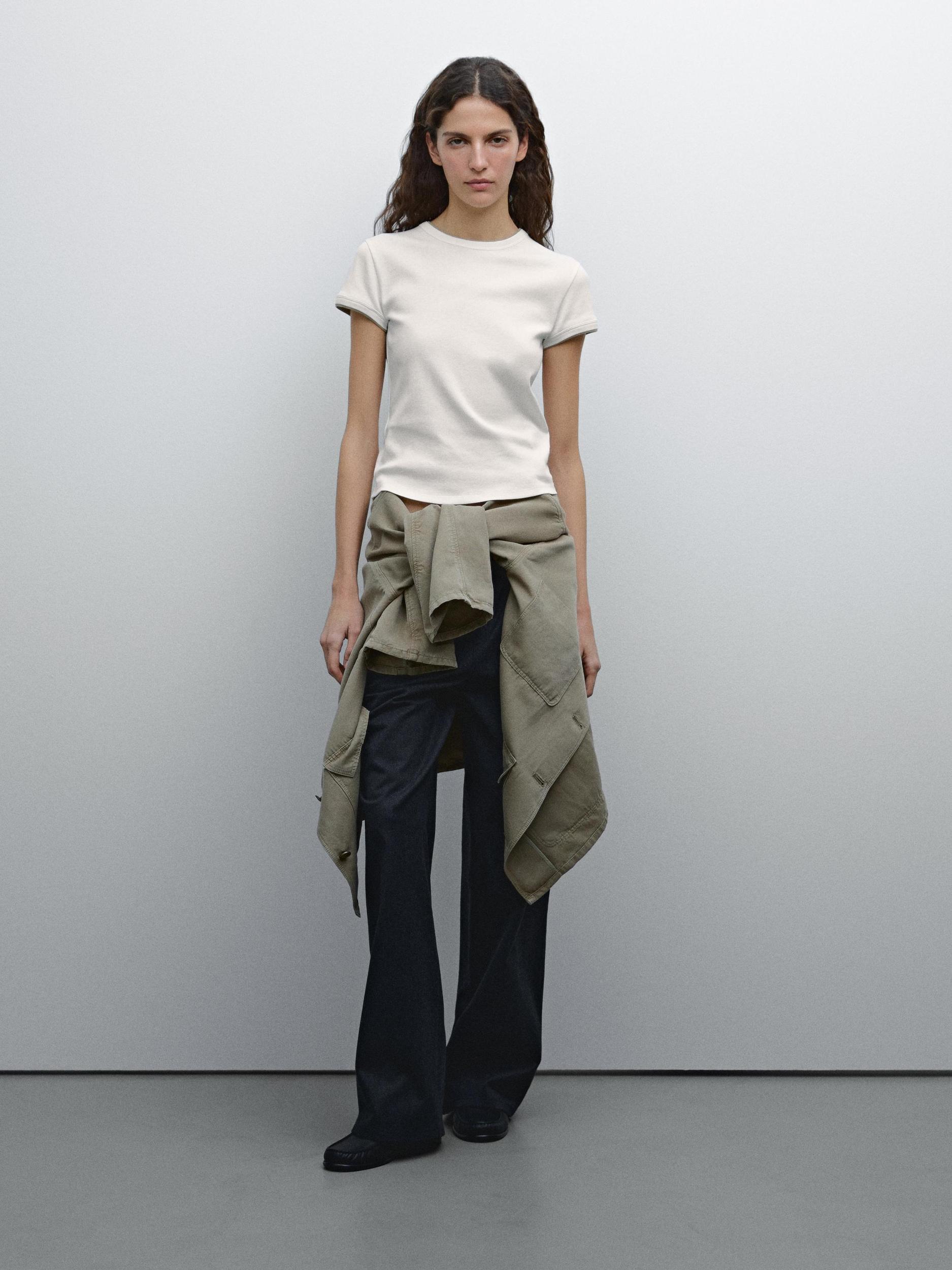 Contrast rib T-shirt 100% cotton Product Image