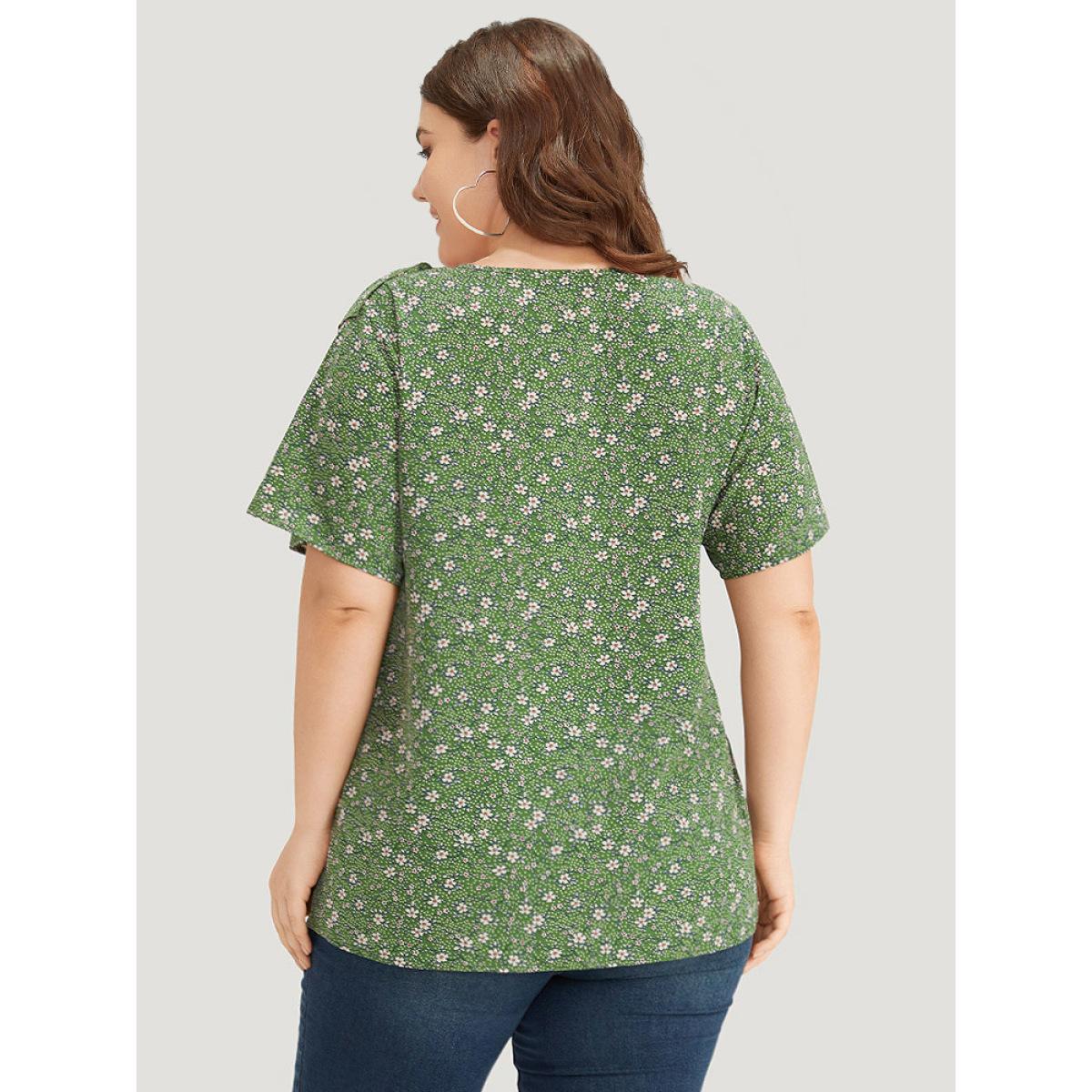 Plus Size Green Ditsy Floral Square Neck Flutter Trim Blouse Women Elegant Short sleeve Square Neck Dailywear Blouses BloomChic 18-20/2X Product Image
