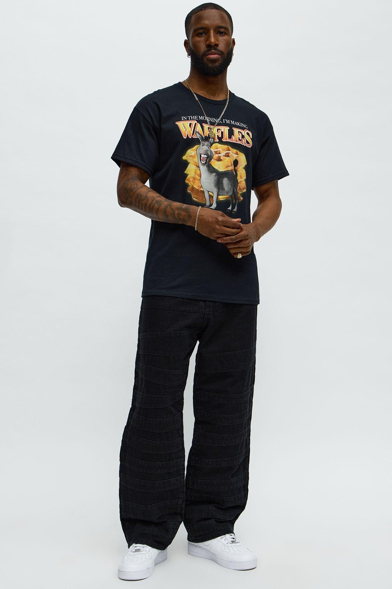 Shrek I'm Making Waffles Short Sleeve Tee - Black Male Product Image