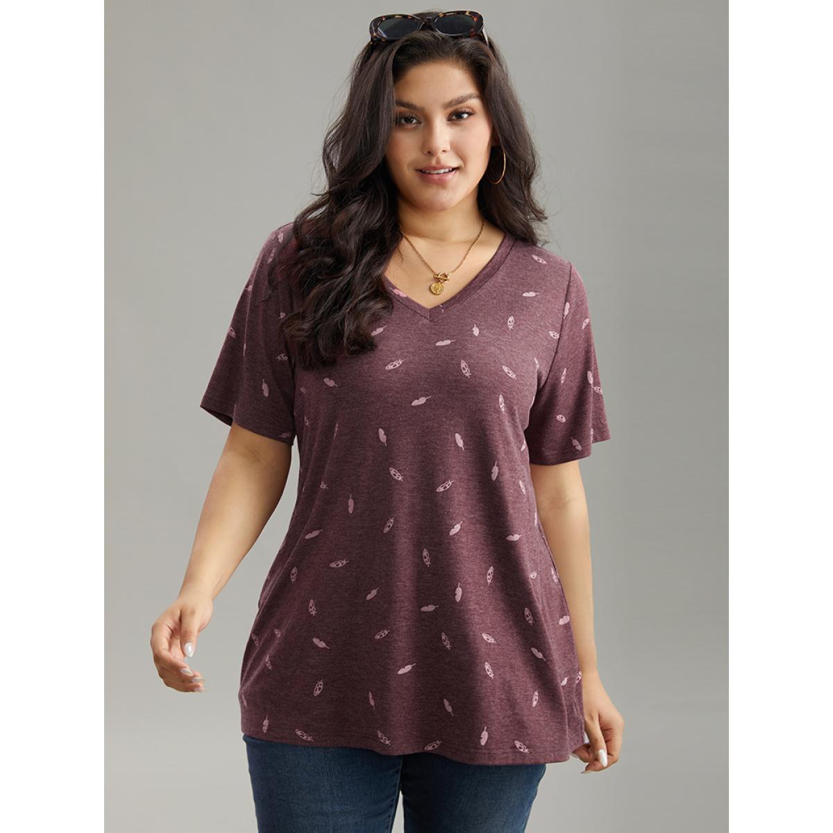 Plus Size Feather Print V Neck T-shirt Scarlet Women Casual Printed Feather V-neck Dailywear T-shirts BloomChic 28/5X Product Image