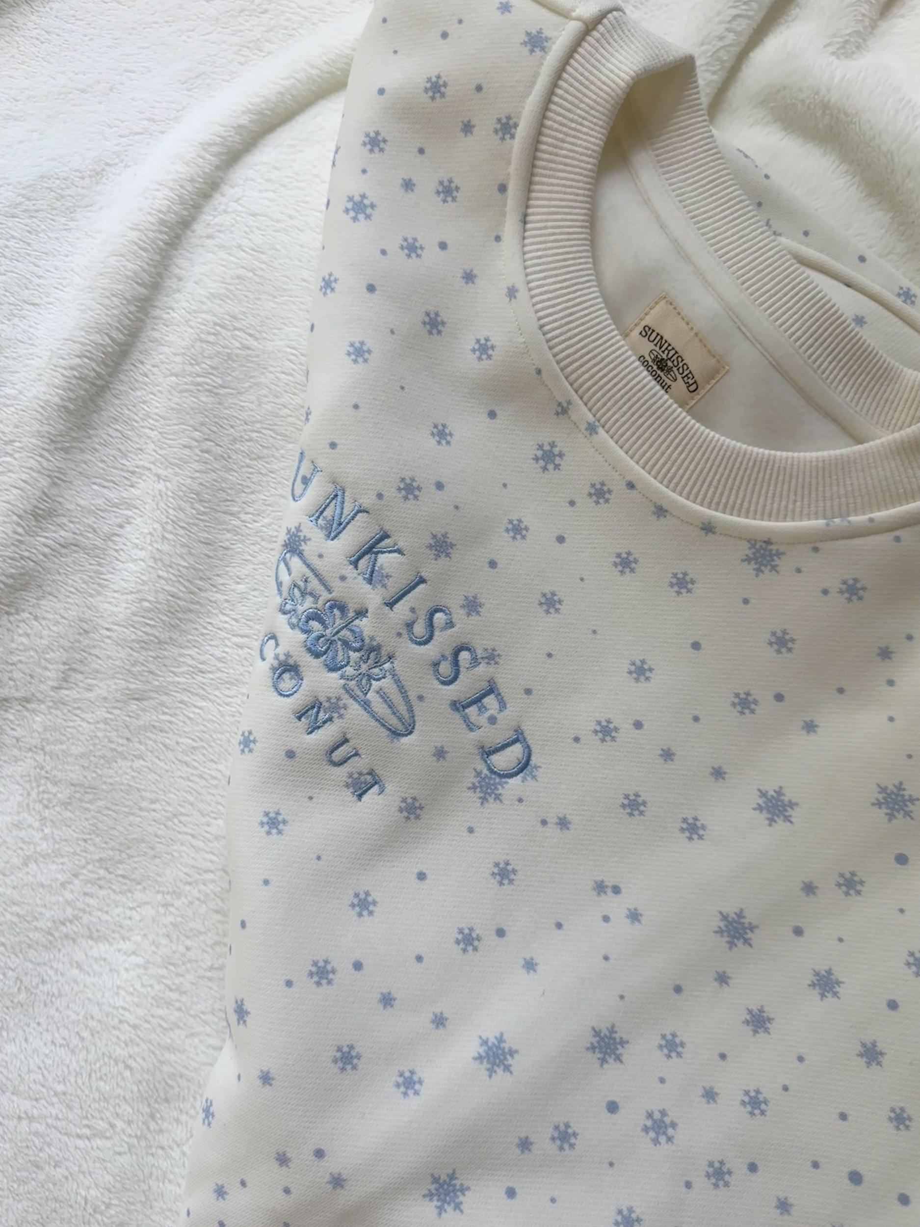 Snowflake Sunkissedcoconut Embroider Sweatshirt Product Image