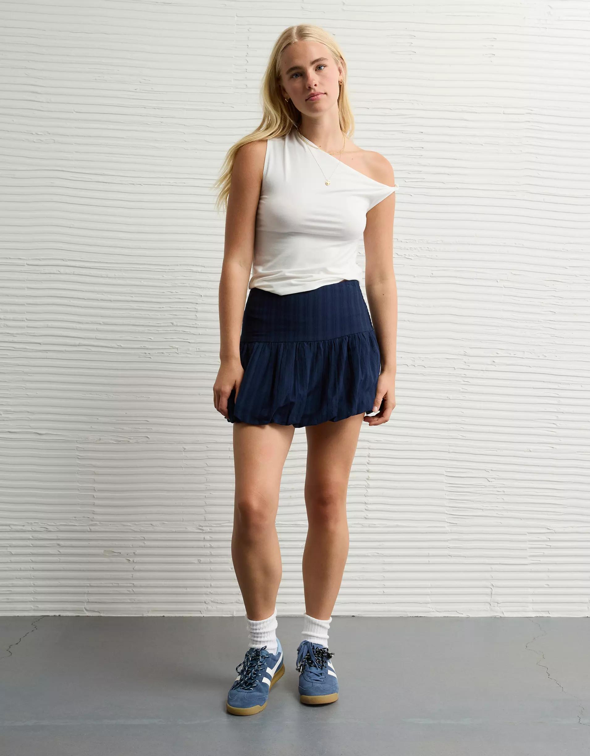 AE High-Waisted Smocked Bubble Skirt Product Image