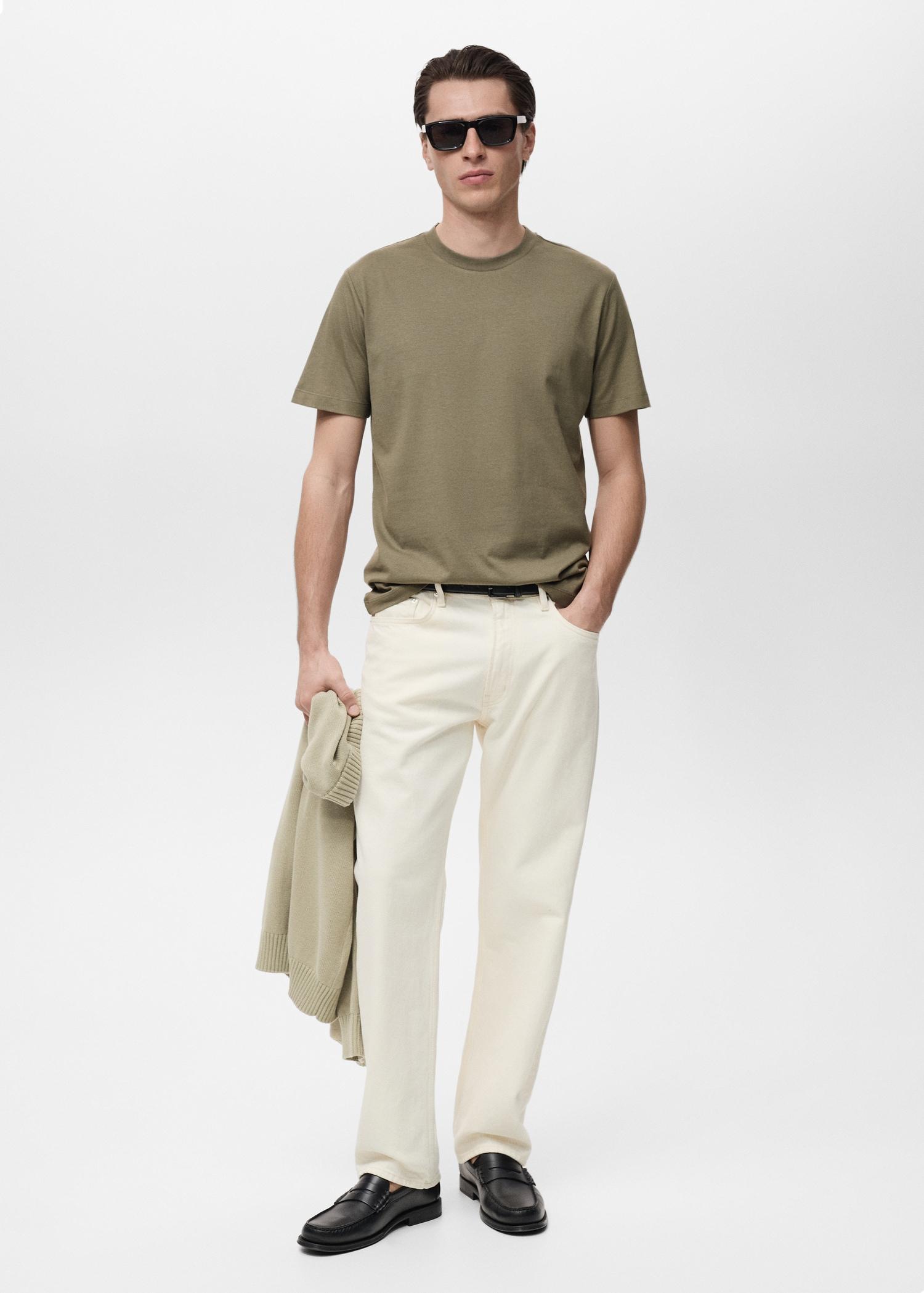 100% cotton slim-fit t-shirt - Men | MANGO USA Product Image