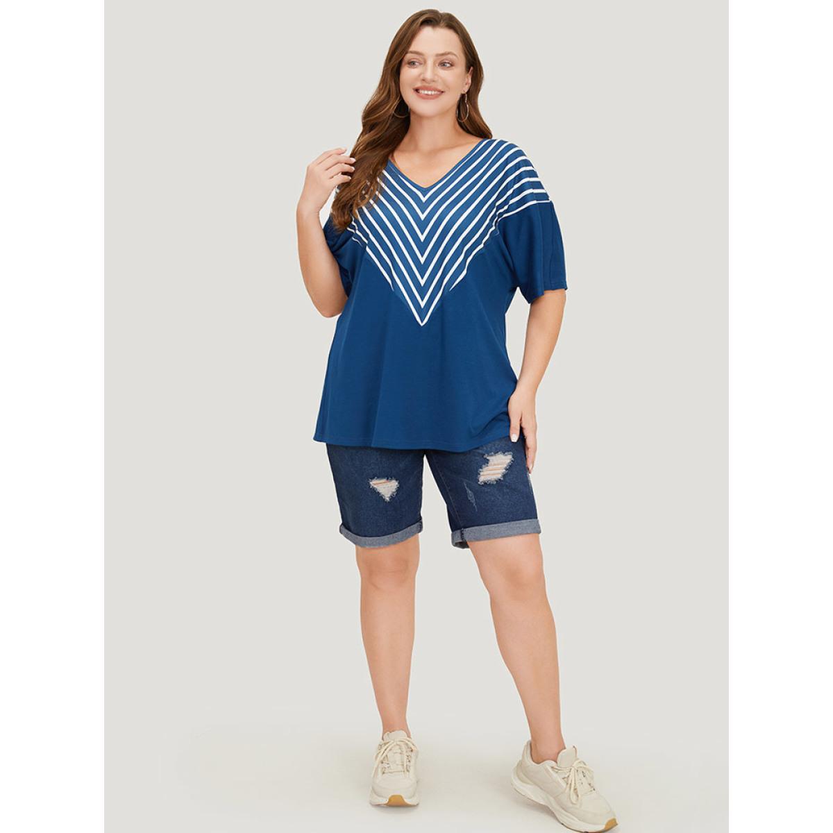 Plus Size Striped V Neck Batwing Sleeve Geometric T-shirt DarkBlue Women Casual Geometric V-neck Dailywear T-shirts BloomChic 26/4X Product Image