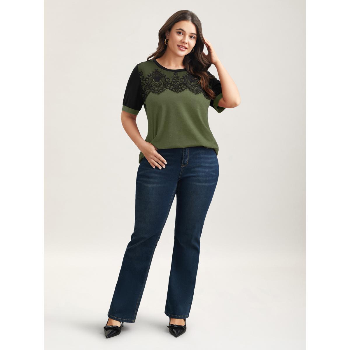 Plus Size Stretchy Scalloped Lace Color Contrast T-Shirt ArmyGreen Women Elegant Contrast Round Neck Everyday T-shirts BloomChic 28/5X Product Image