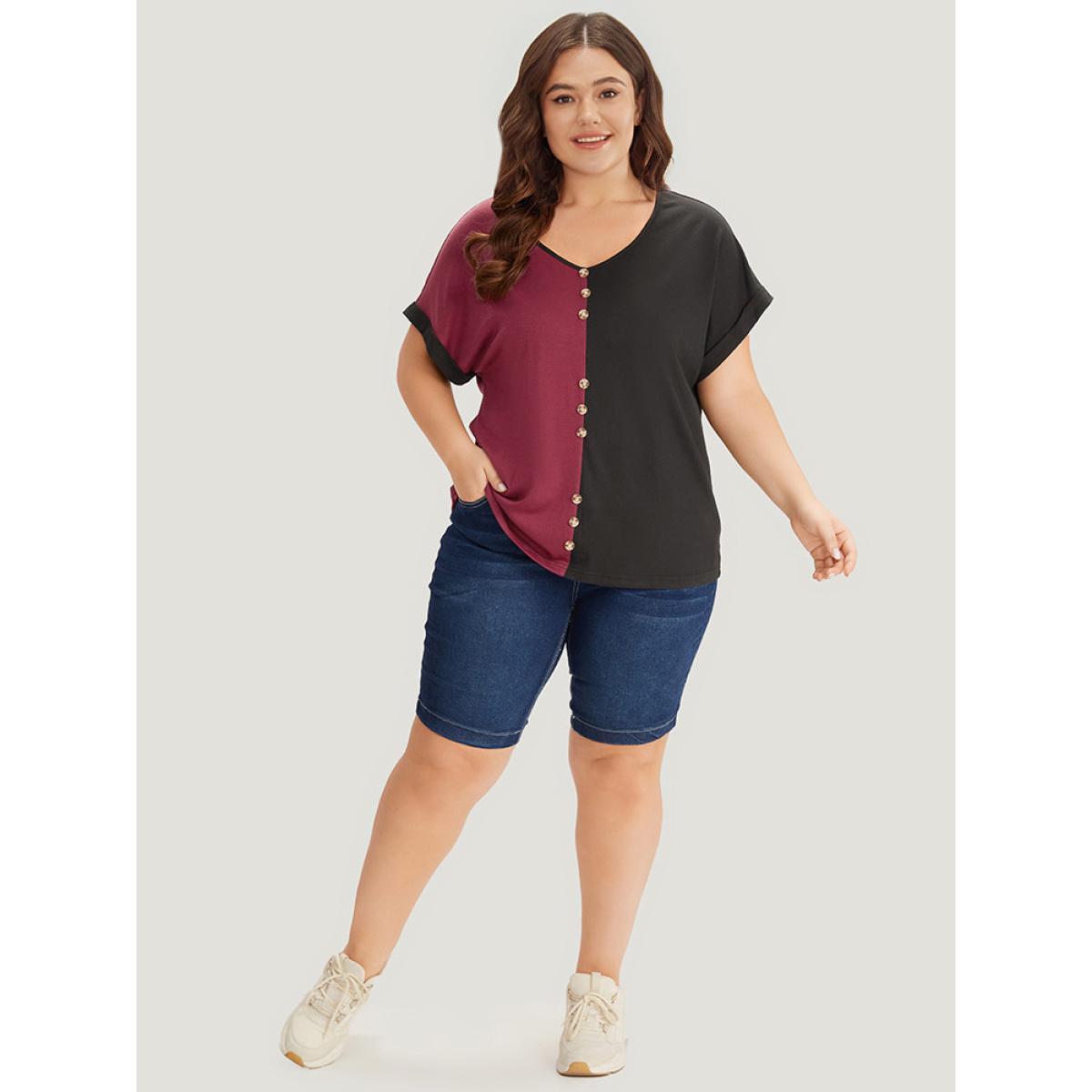Plus Size Colorblock Contrast Button Detail Roll Batwing Sleeve T-shirt Black Women Casual Contrast Colorblock Scoop Neck Dailywear T-shirts BloomChic 12/L Product Image