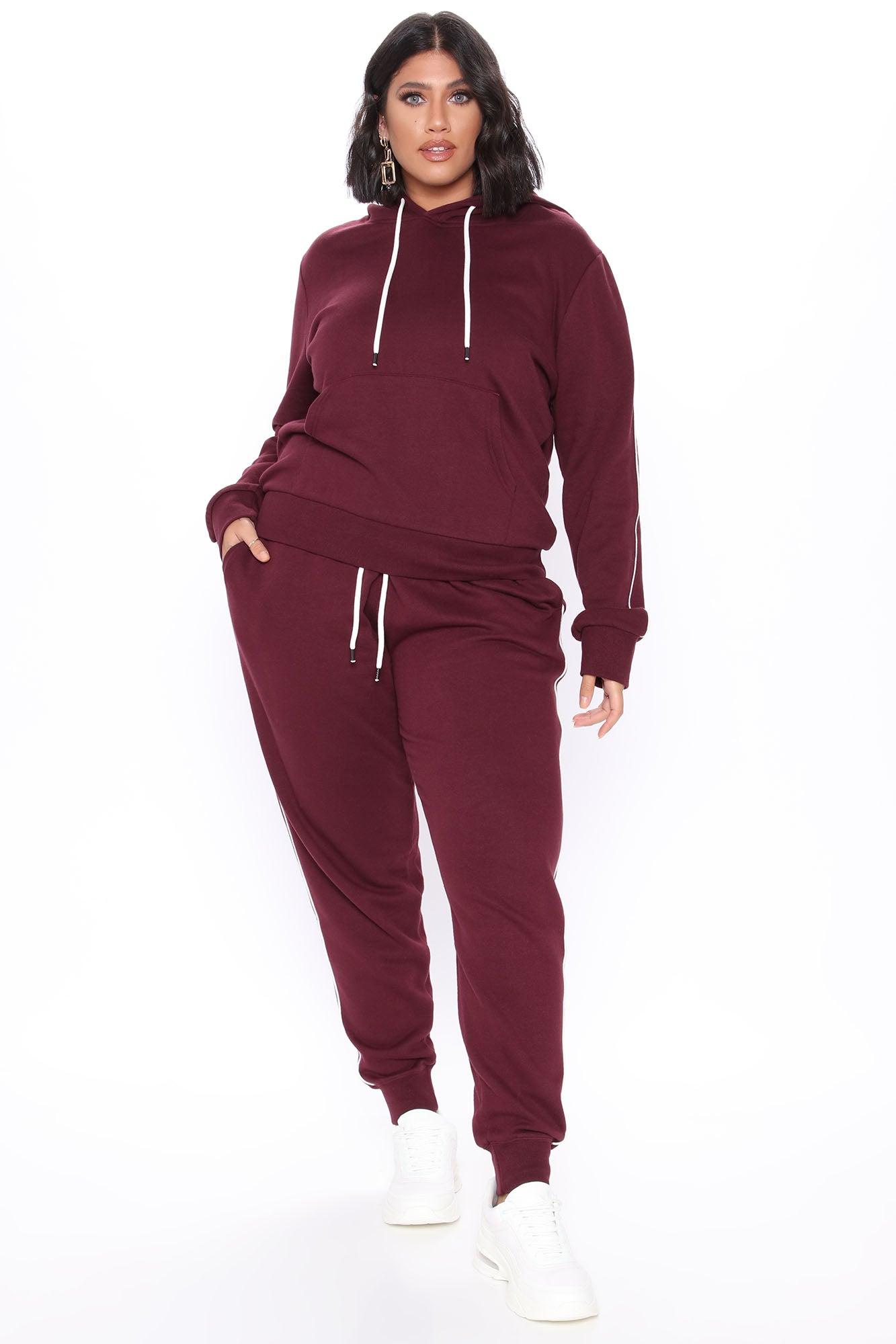 Tennis And Chill Fleece Pullover Hoodie - Burgundy Product Image