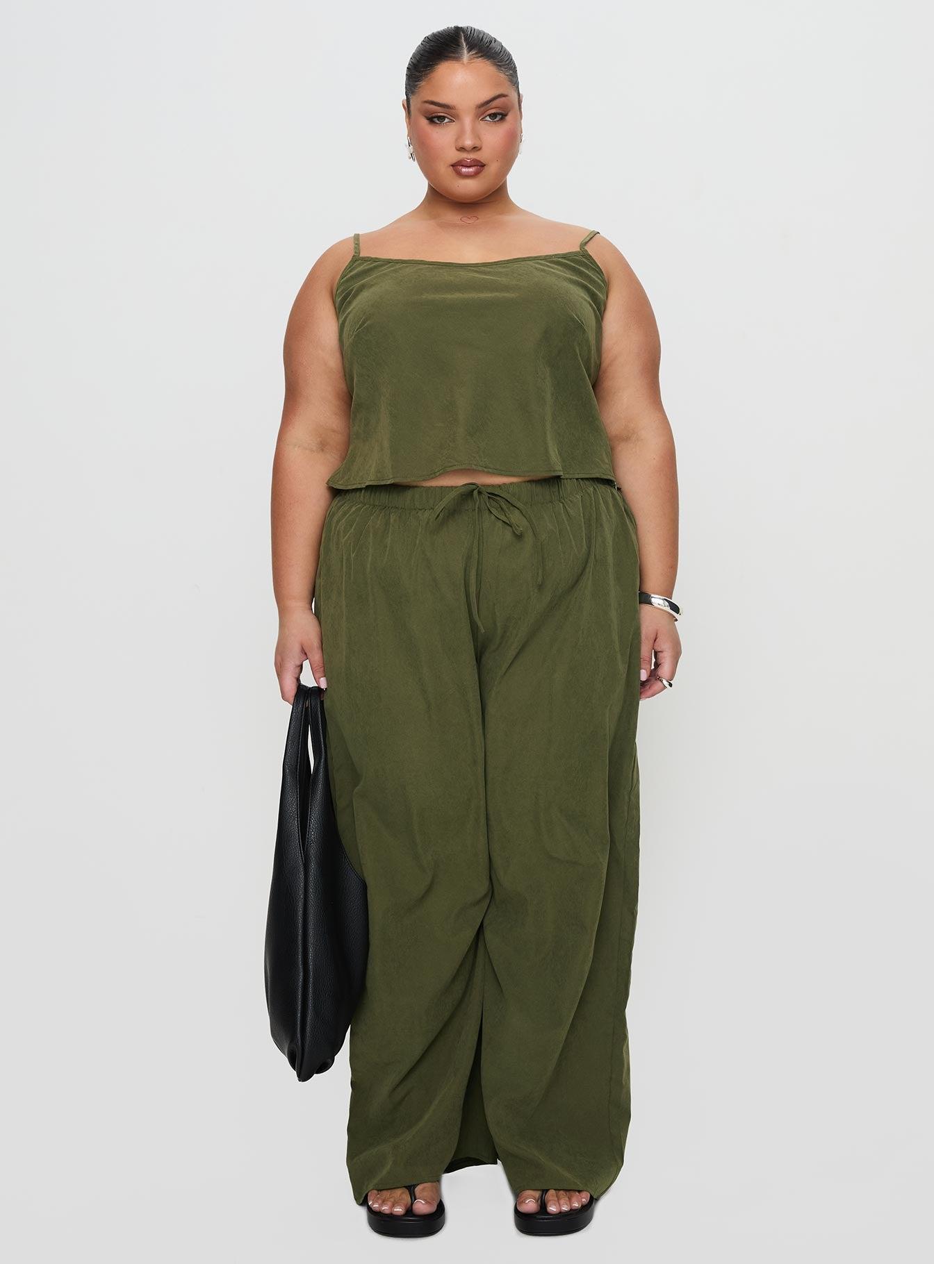 Paigey Set Khaki Curve Product Image