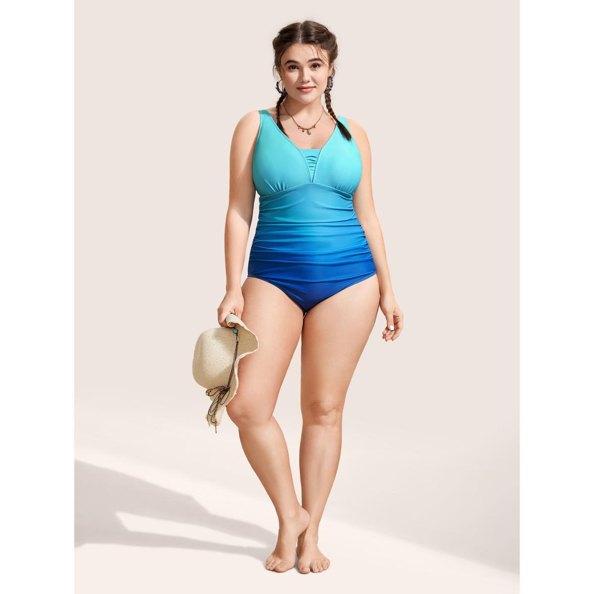 Plus Size Gradient Dyeing Heart Neckline Ruched One Piece Swimsuit Women's Swimwear Arctic Beach Gathered Curve Bathing Suits High stretch One Pieces BloomChic 12/L Product Image
