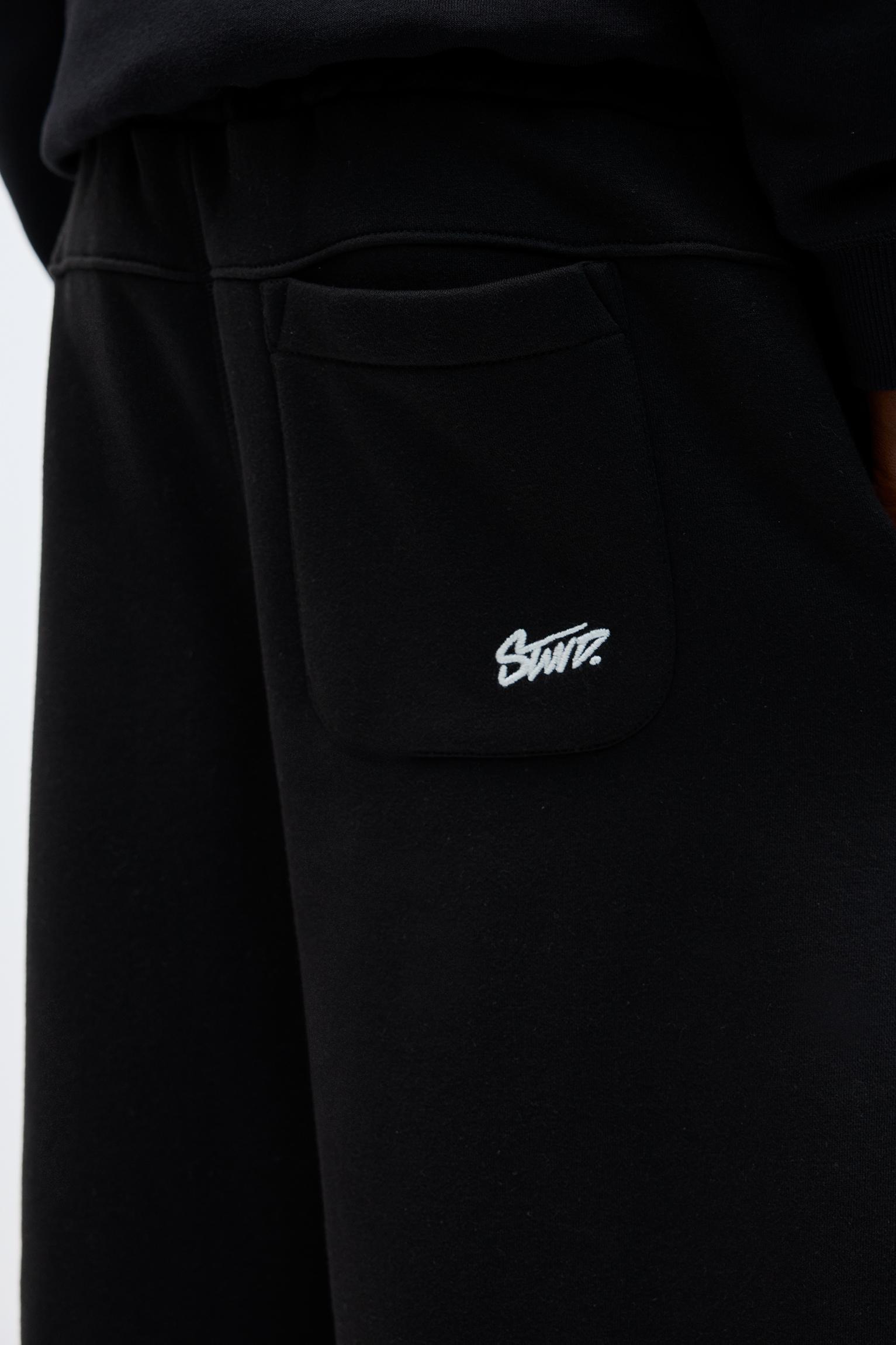 STWD skater Bermuda short sweatpants Product Image