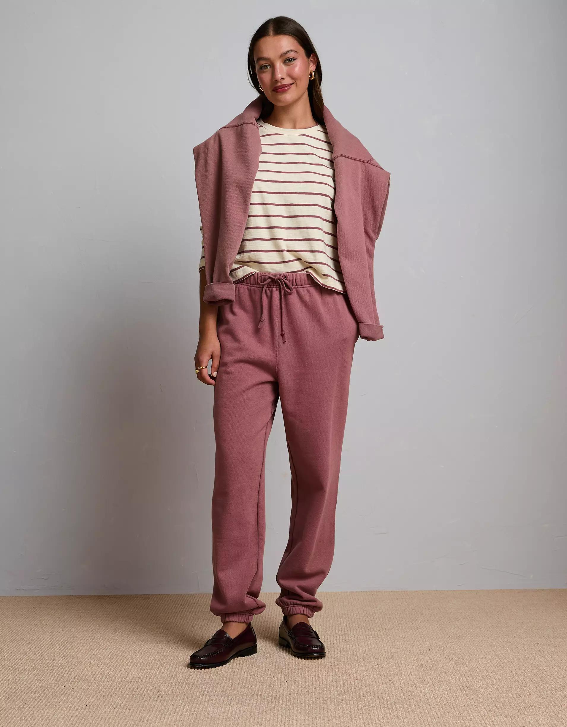 AE77 Premium Fleece Jogger Product Image