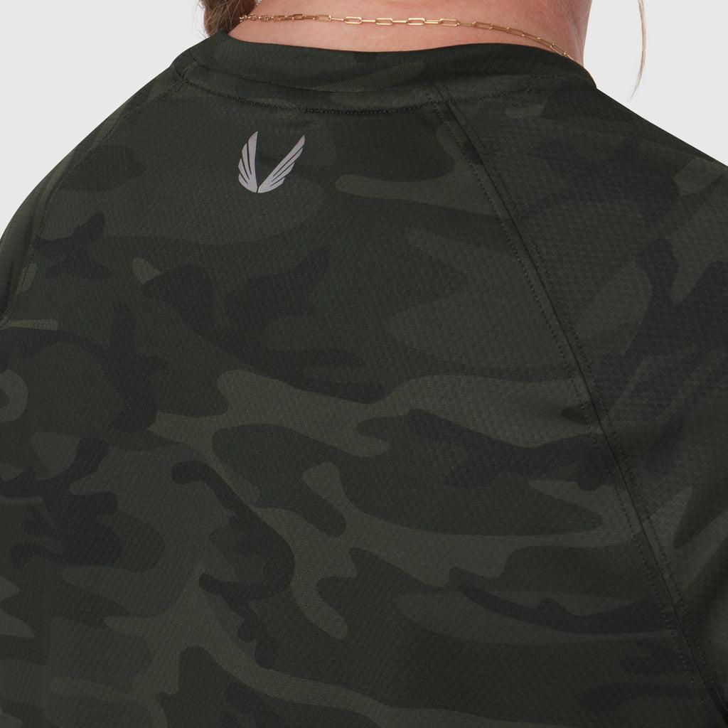 W018. AeroSilver® Cropped Tee - Dark Camo Product Image