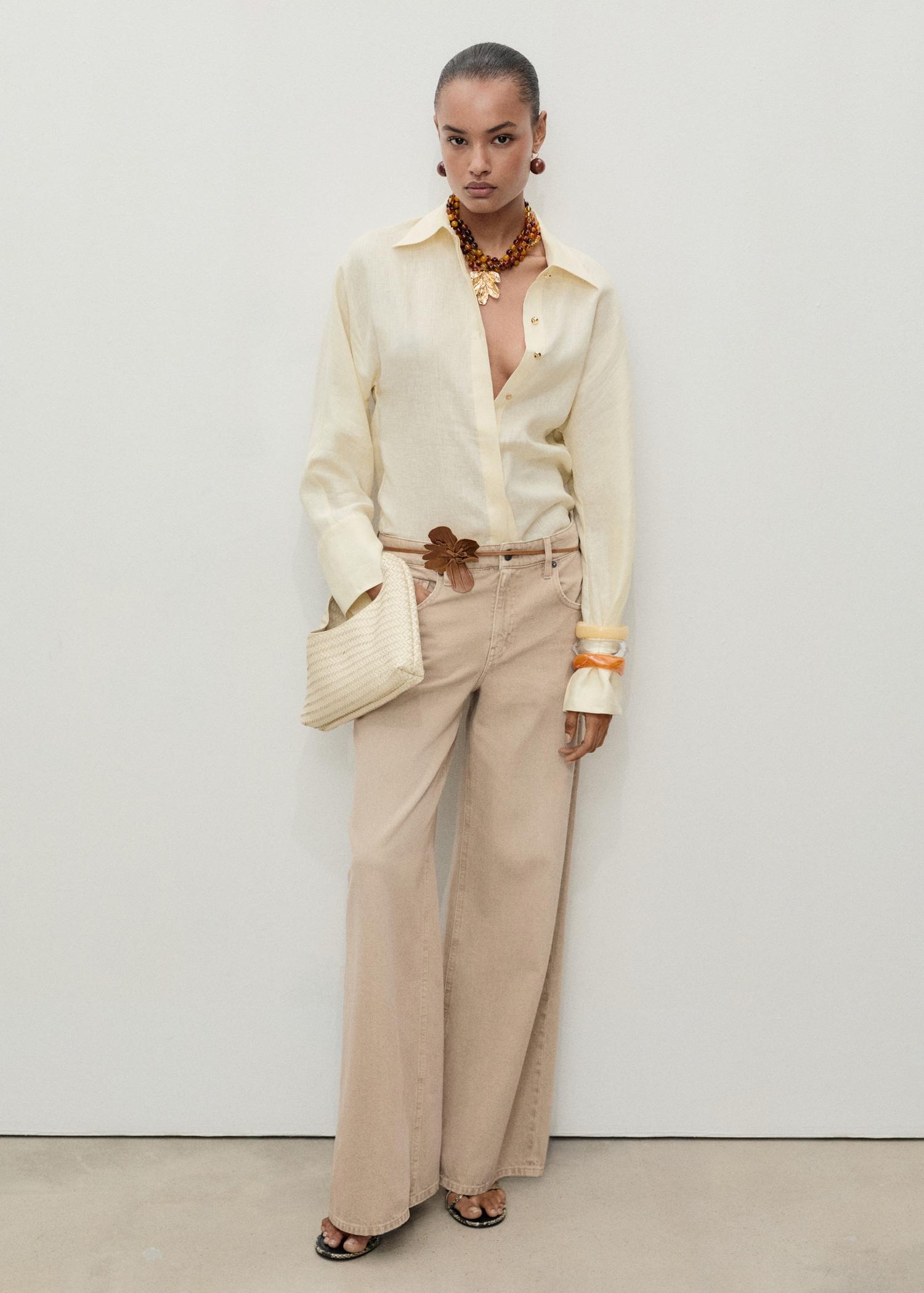 Low waist wide-leg jeans - Women | MANGO USA Product Image