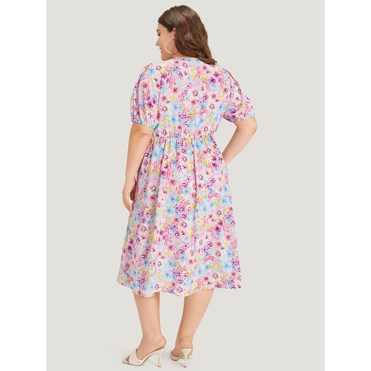 Plus Size Floral Print V Neck Gathered Puff Sleeve Dress Multicolor Women Elegant Elastic cuffs V-neck Short sleeve Curvy Midi Dress BloomChic 26/4X Product Image