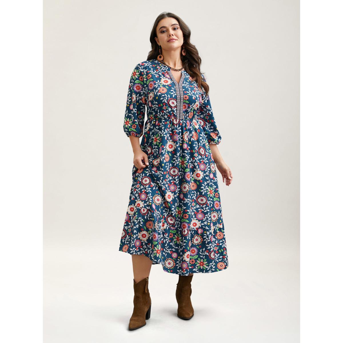 Plus Size Floral Print Stretchy-Waist Pockets Maxi Dress Navy Women Boho Non Flat collar with V-notch Elbow-length sleeve Curvy BloomChic 18-20/2X Product Image