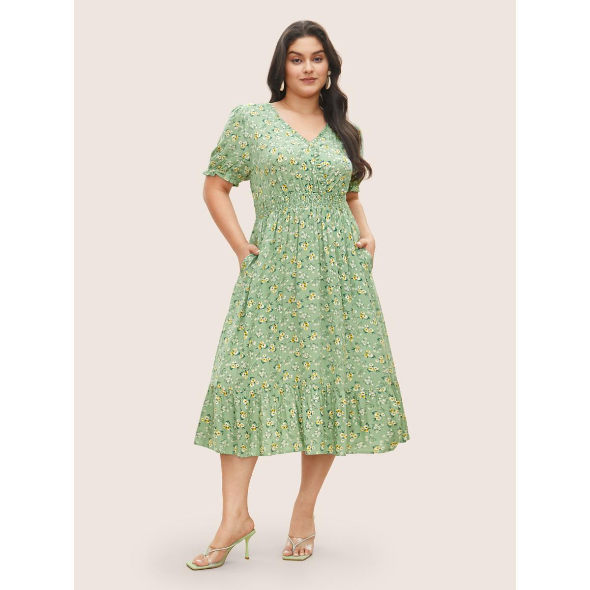 Plus Size Supersoft Essentials Ditsy Floral Wrap Shirred Dress LightGreen Women Elegant Overlapping Overlap Collar Short sleeve Curvy Midi Dress BloomChic 28/5X Product Image