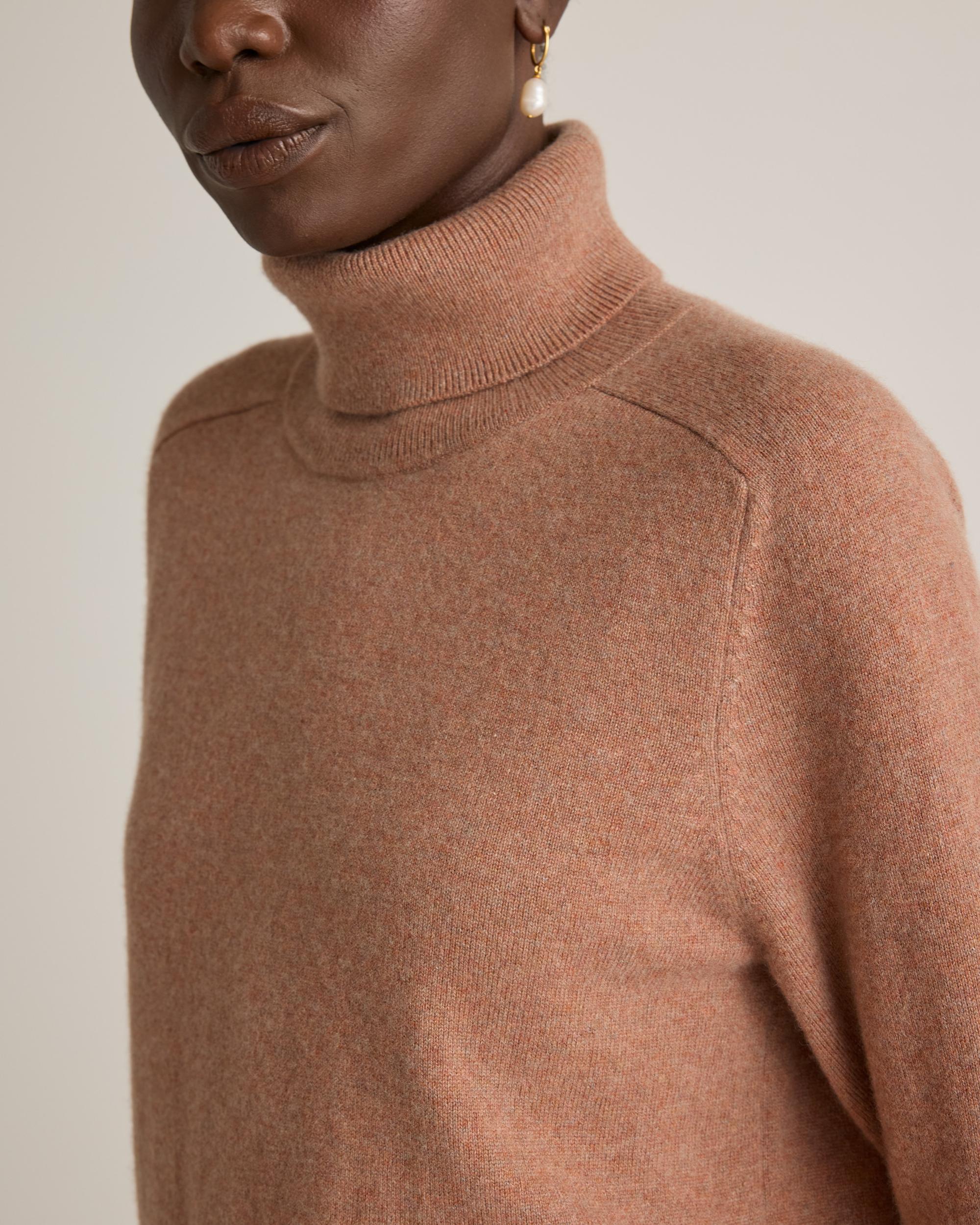 Quince | Women's Mongolian Cashmere Turtleneck Sweater Product Image