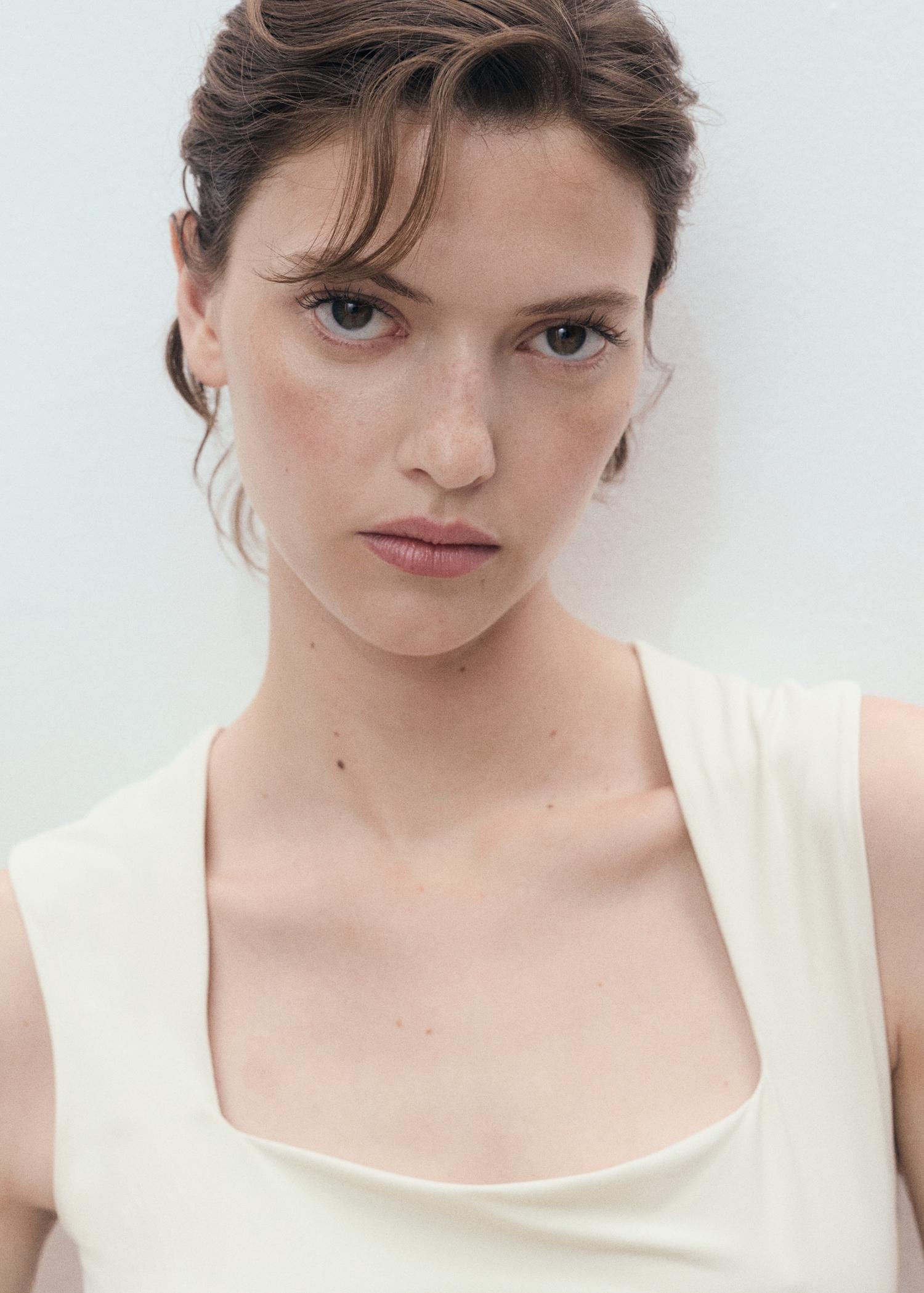 Fitted top with wide straps - Women | MANGO USA Product Image