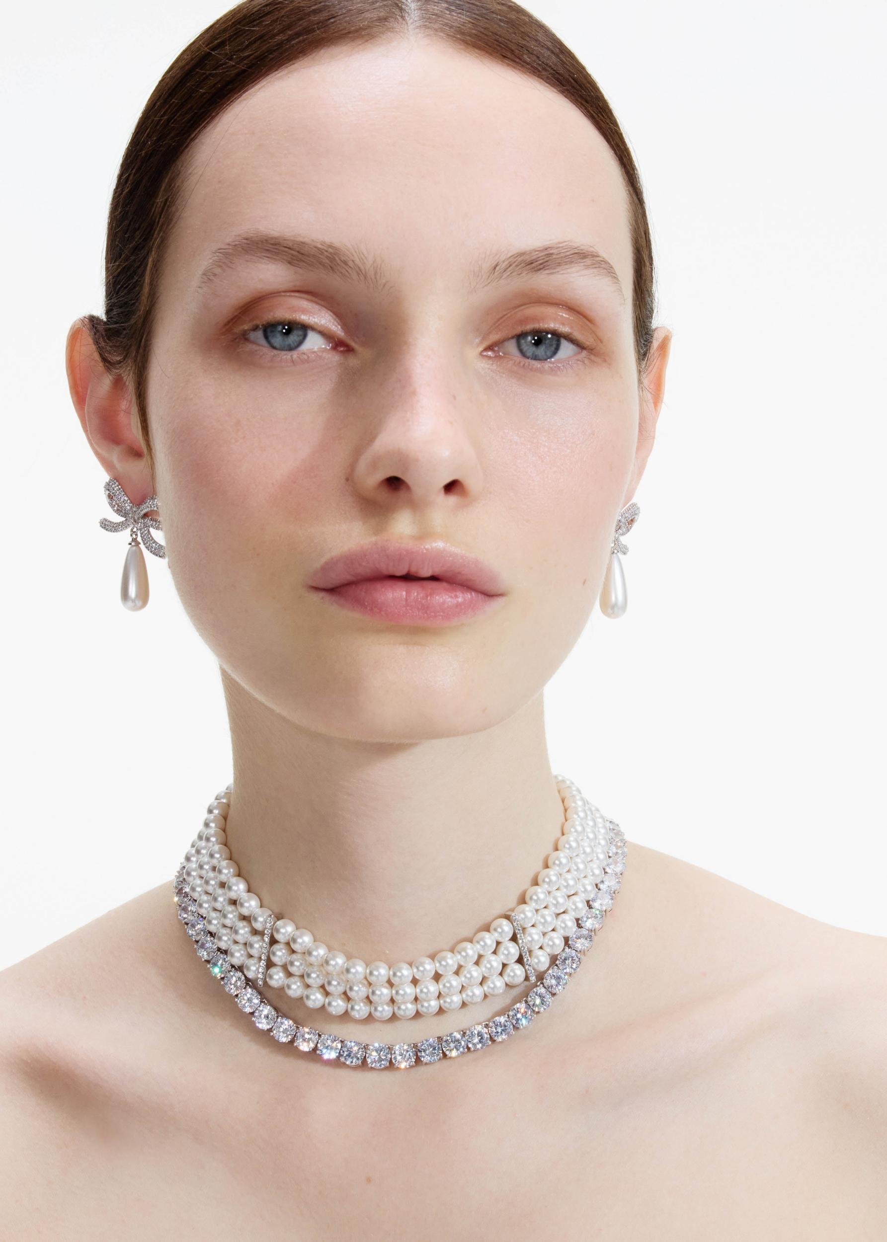 Crystal Bow Droplet Pearl Necklace Product Image