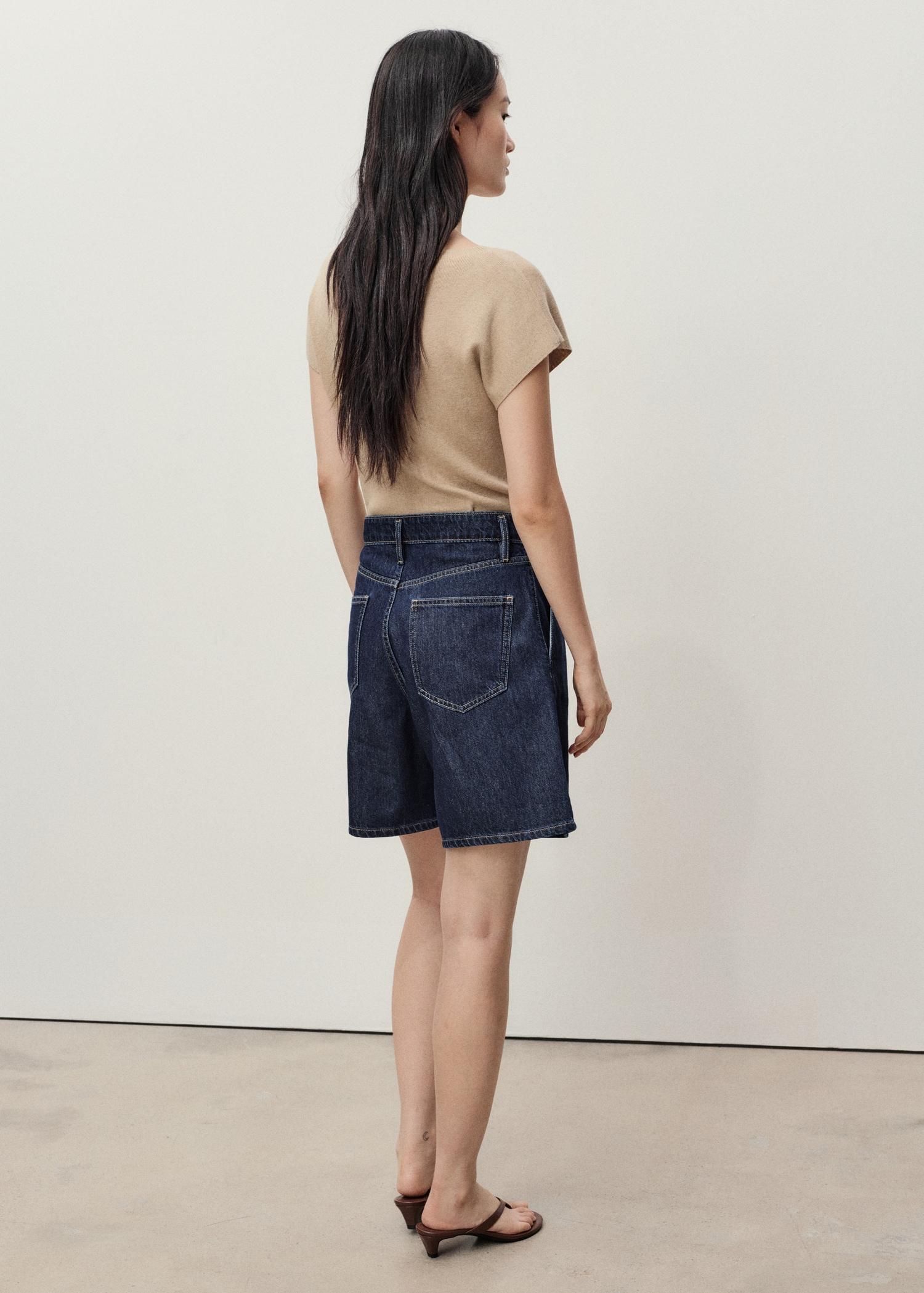 Mid-rise denim bermuda shorts with pleats - Women | MANGO USA Product Image