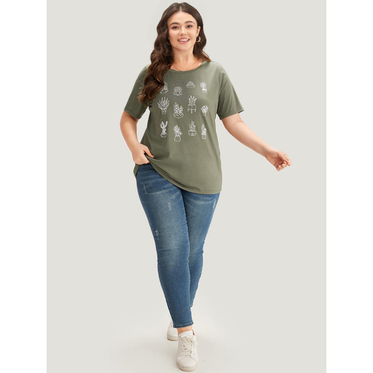 Plus Size Plants Print Round Neck T-shirt ArmyGreen Women Casual Printed Natural Flowers Dailywear T-shirts BloomChic 22-24/3X Product Image