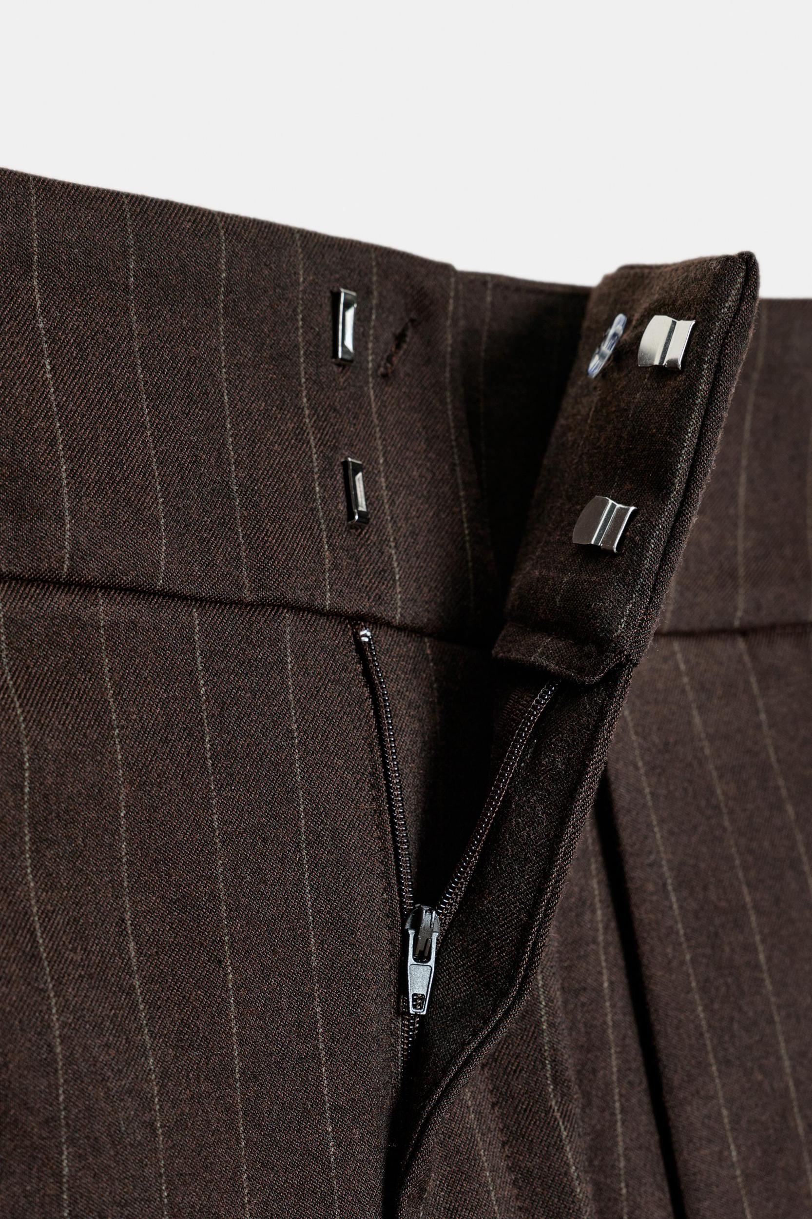 BALLOON STRIPED PLEATED PANTS Product Image