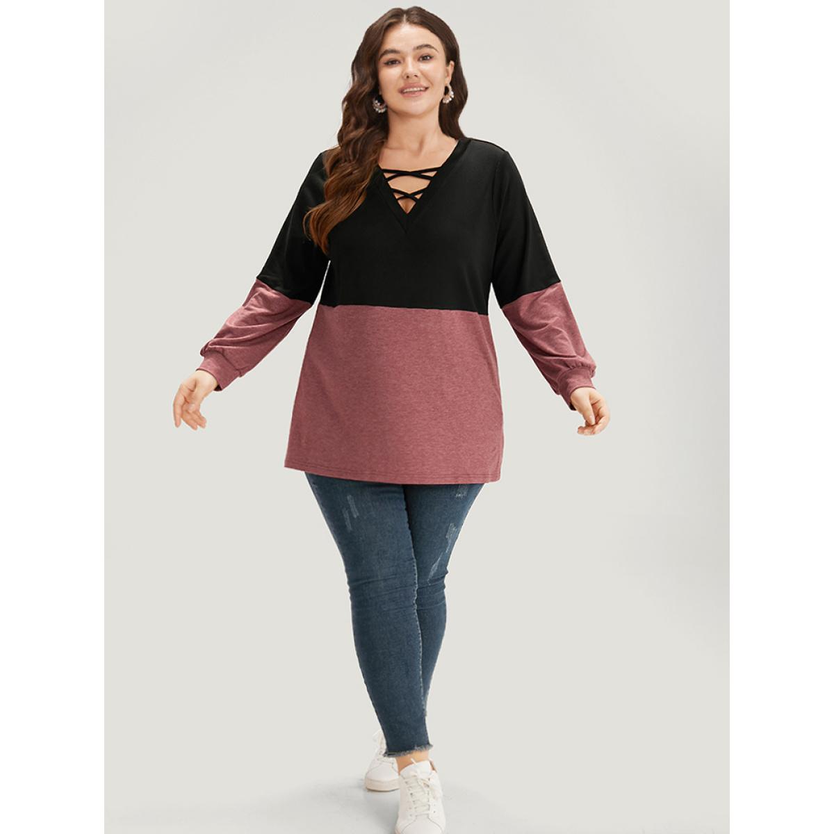 Plus Size Two Tone Patchwork Elastic Cuffs Crisscross Sweatshirt Women Black Casual Elastic cuffs V-neck Dailywear Sweatshirts BloomChic 30/6X Product Image