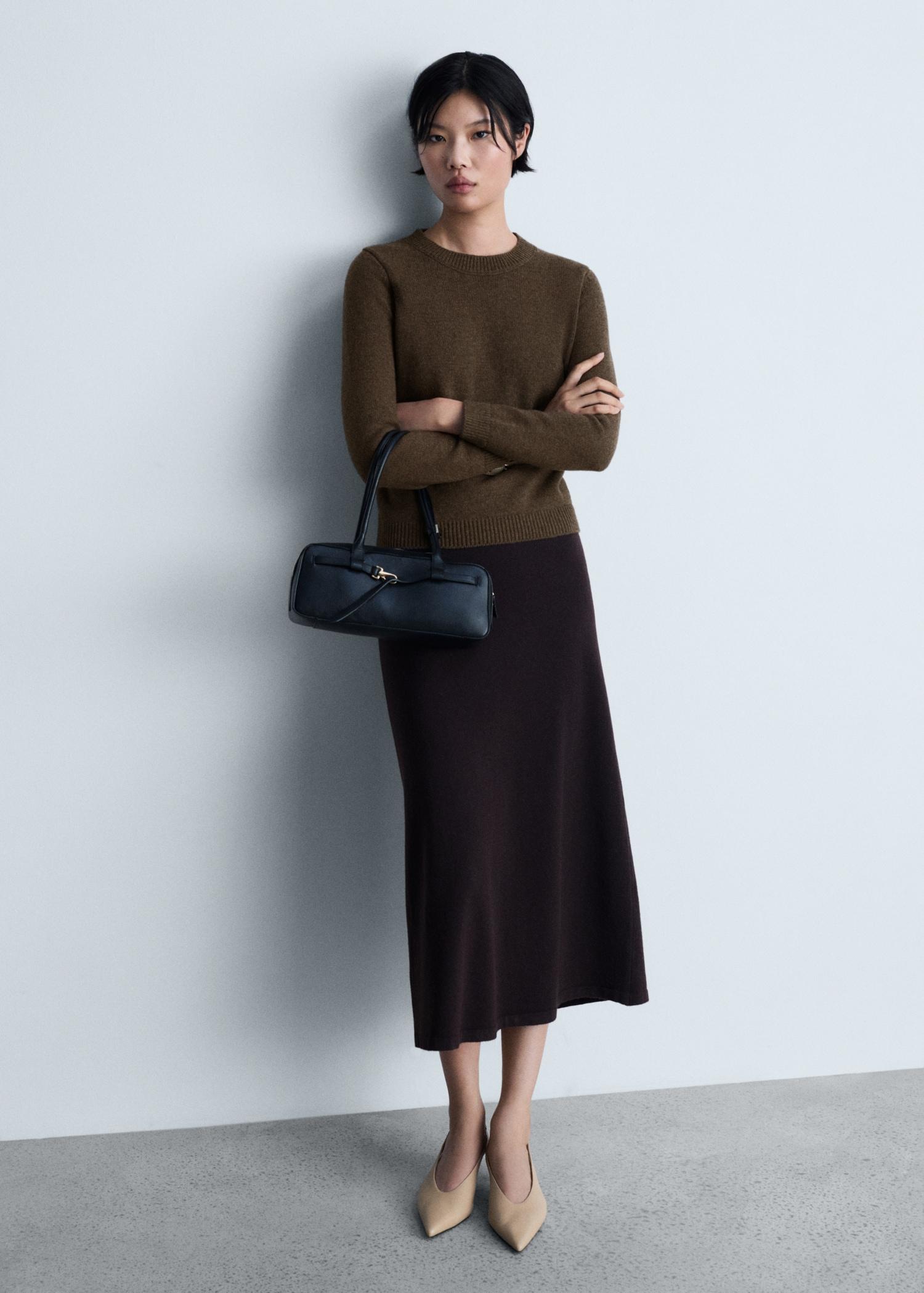 Rounded neck wool sweater - Women | MANGO USA Product Image