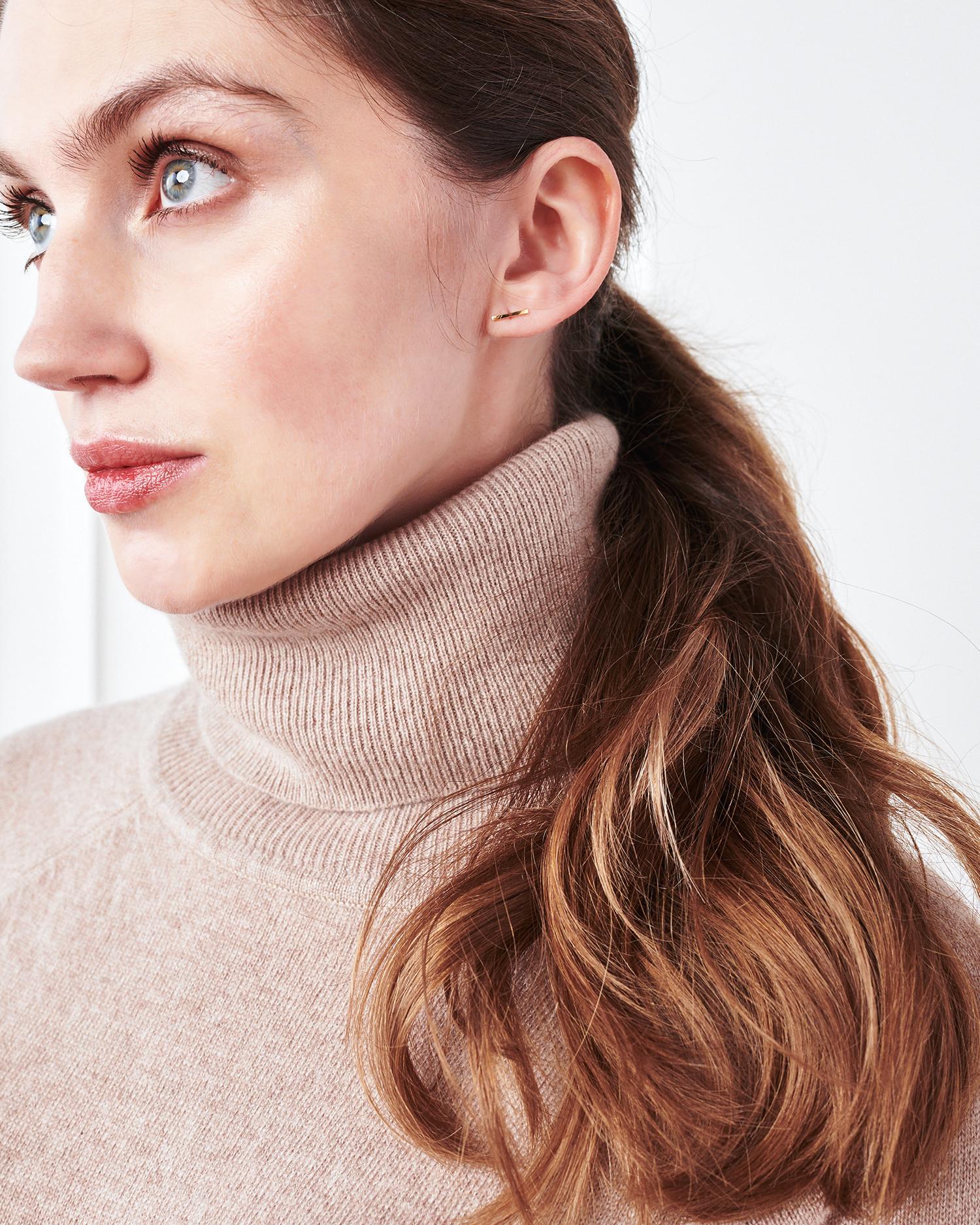 Quince | Women's 14k Gold Line Stud Earrings Product Image