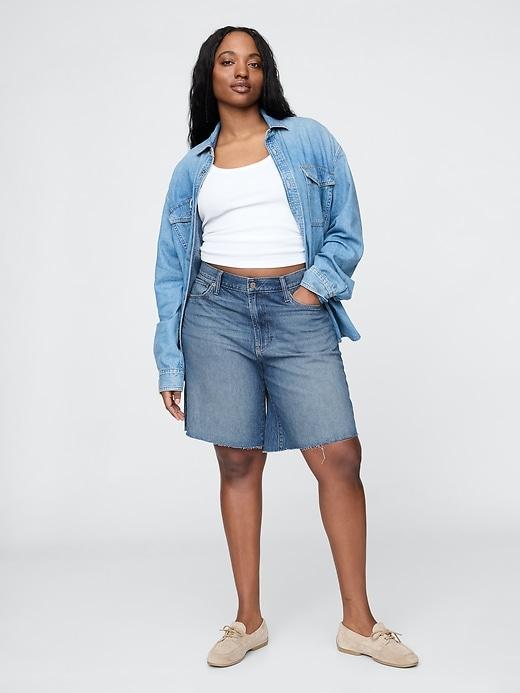 8" Mid Rise '90s Loose Denim Bermuda Shorts Product Image