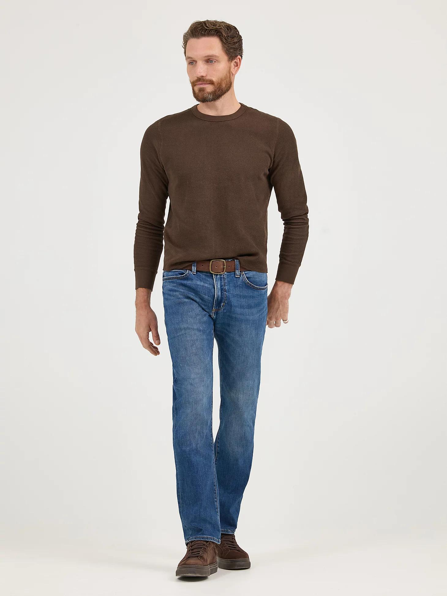 Men's Extreme Motion Slim Straight Jean | Lee® Product Image