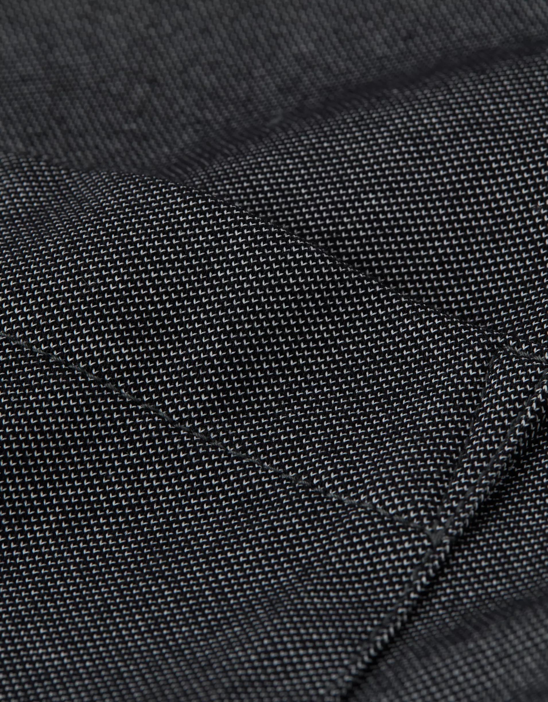 AE 24/7 Club Long Sleeve Button-Up Shirt Product Image