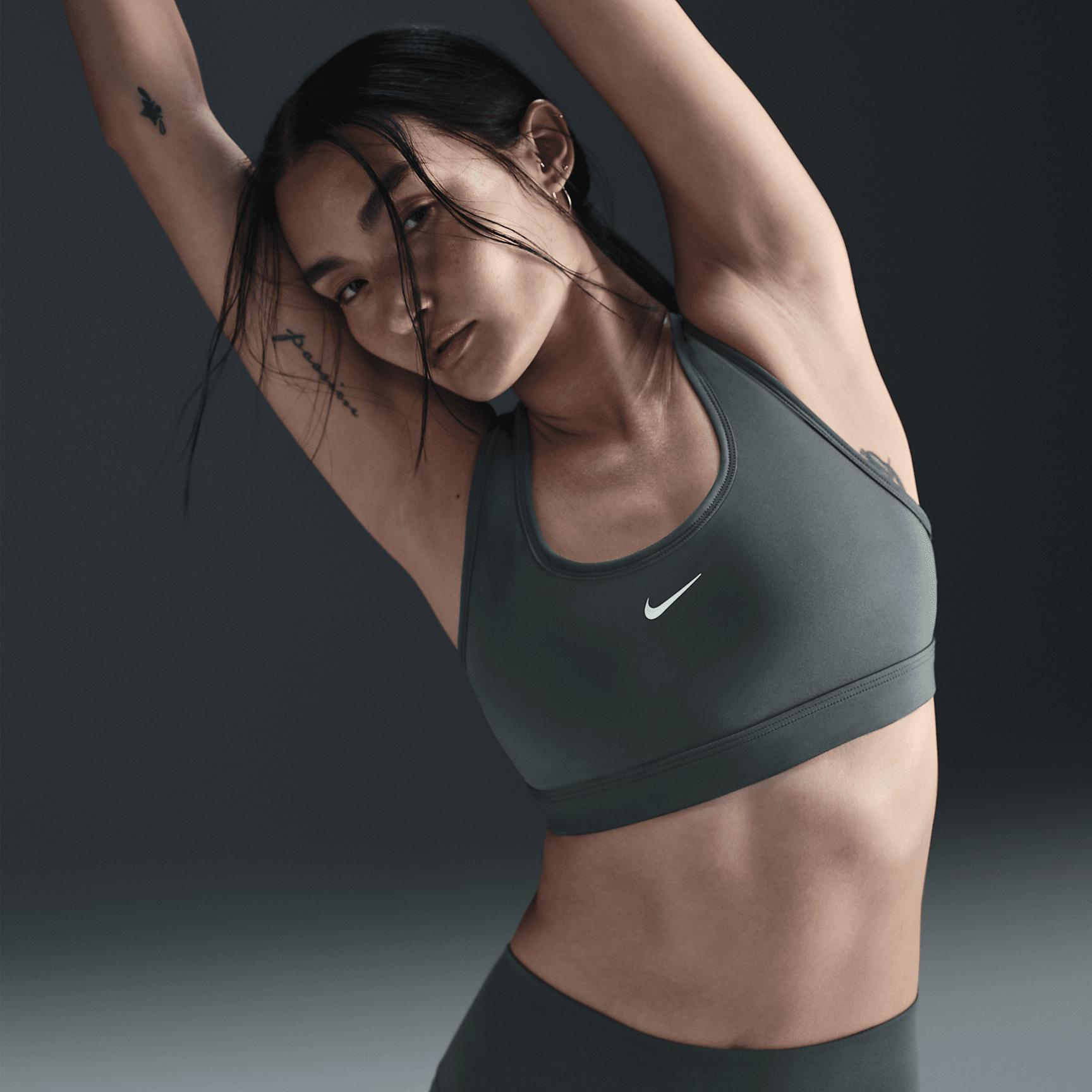 Nike Swoosh Light Support Women's Non-Padded Sports Bra Product Image