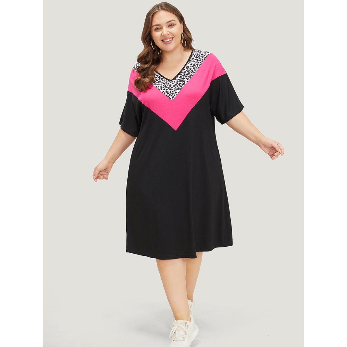 Plus Size Supersoft Essentials Leopard Contrast Batwing Sleeve Pocket Split Hem Dress Black Women Casual Plain V-neck Half Sleeve Curvy Midi Dress BloomChic 14-16/1X Product Image