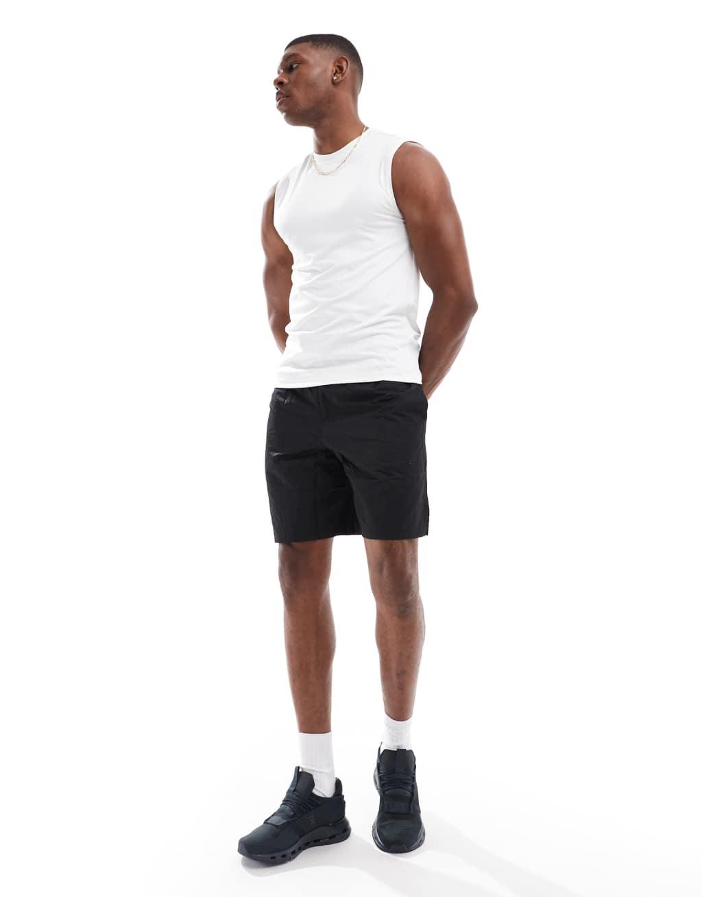 4505 Icon training quick dry muscle fit tank top in white  Product Image