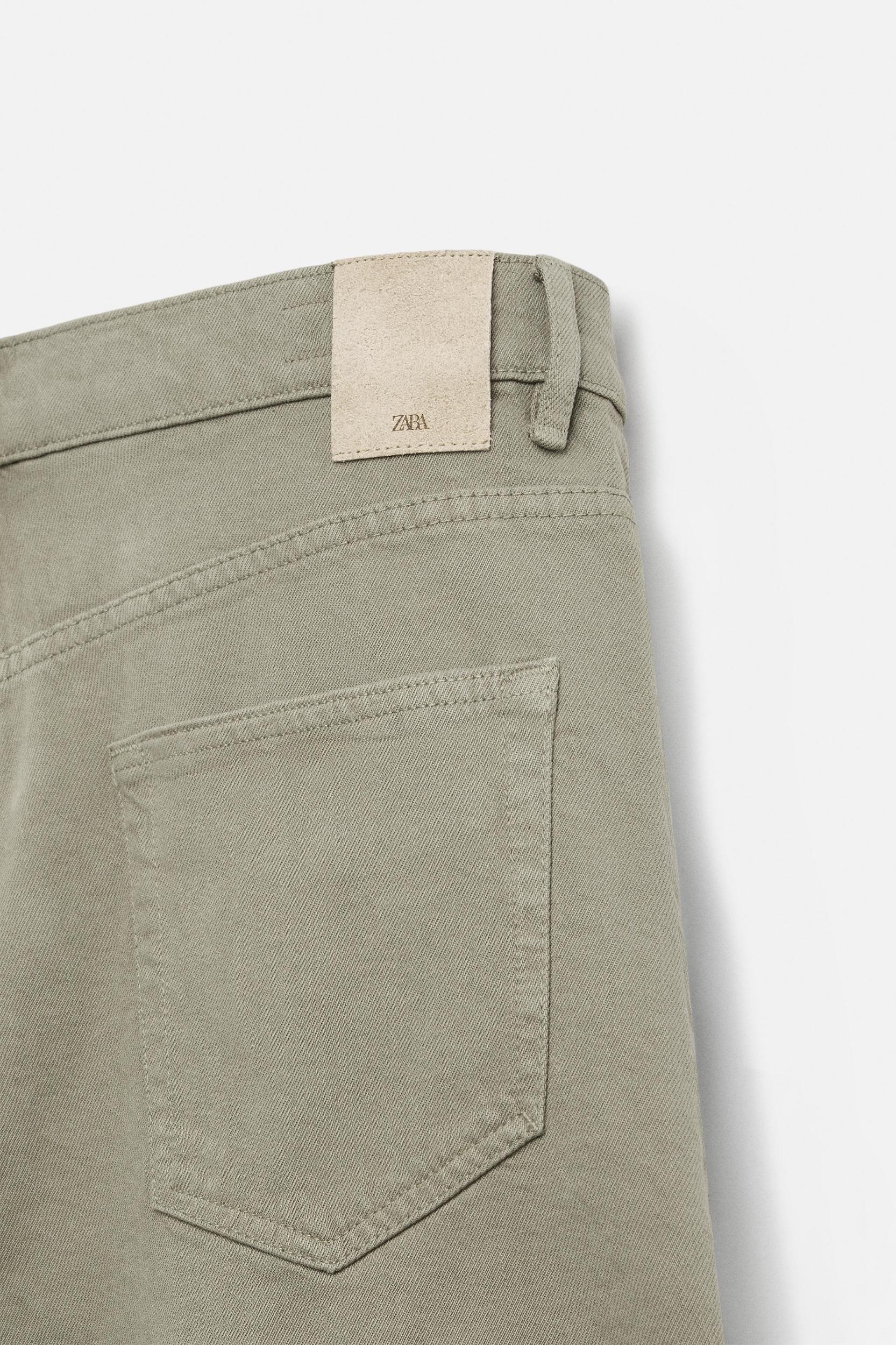 REGULAR FIT DENIM SHORTS Product Image