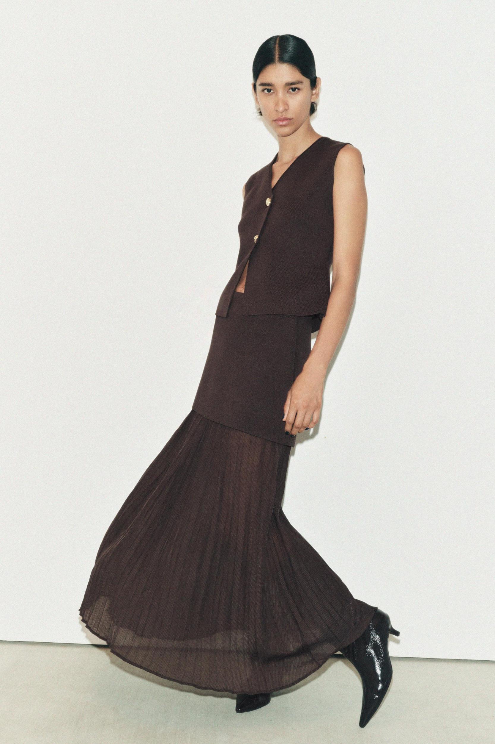 MIXED PLEATED KNIT SKIRT Product Image