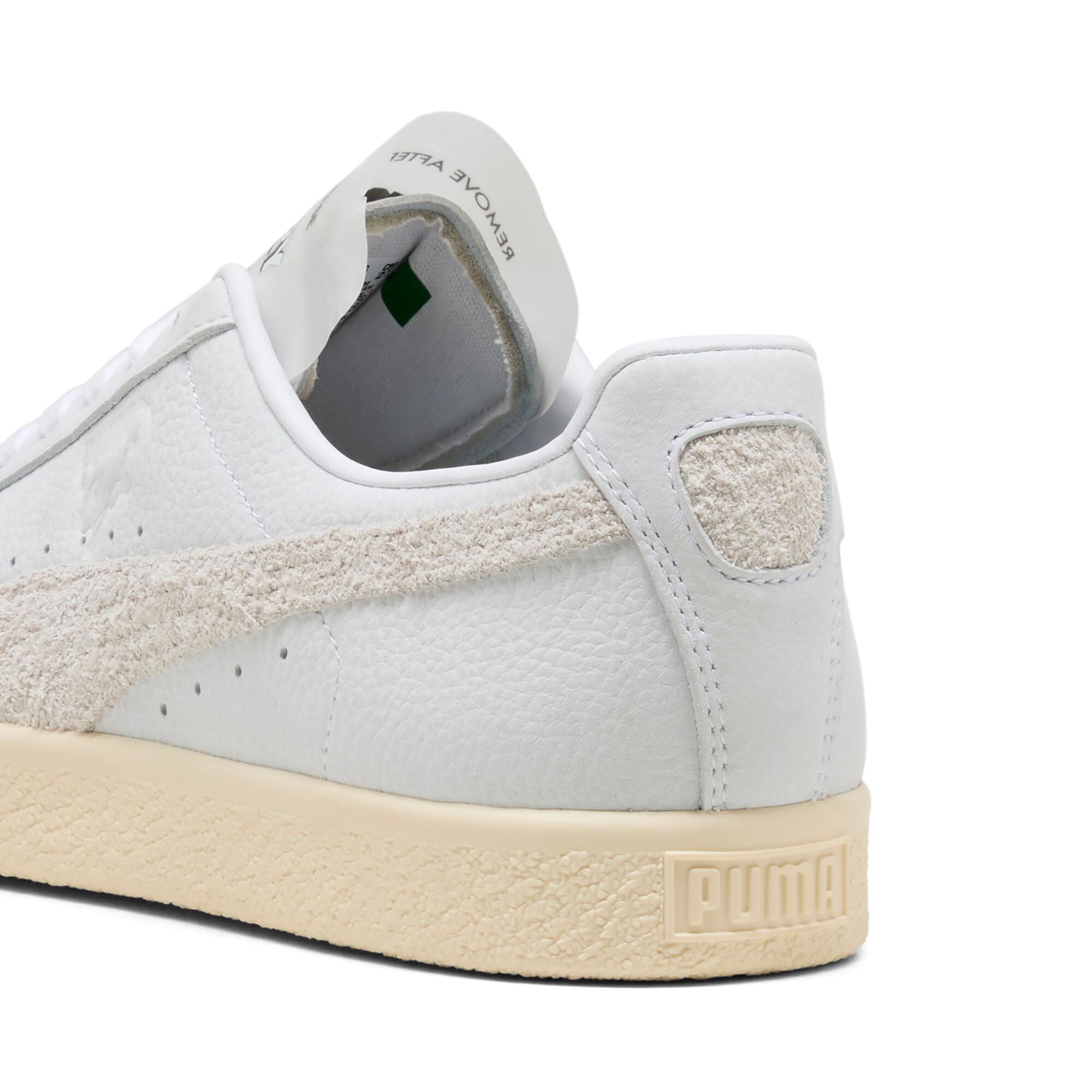PUMA Clyde Laundry Boys II Men's Sneakers Product Image