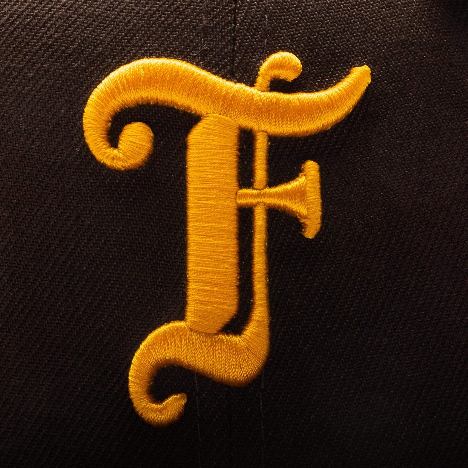 Feature x New Era Old English Calabasas Snapback - Brown/Sky Male Product Image