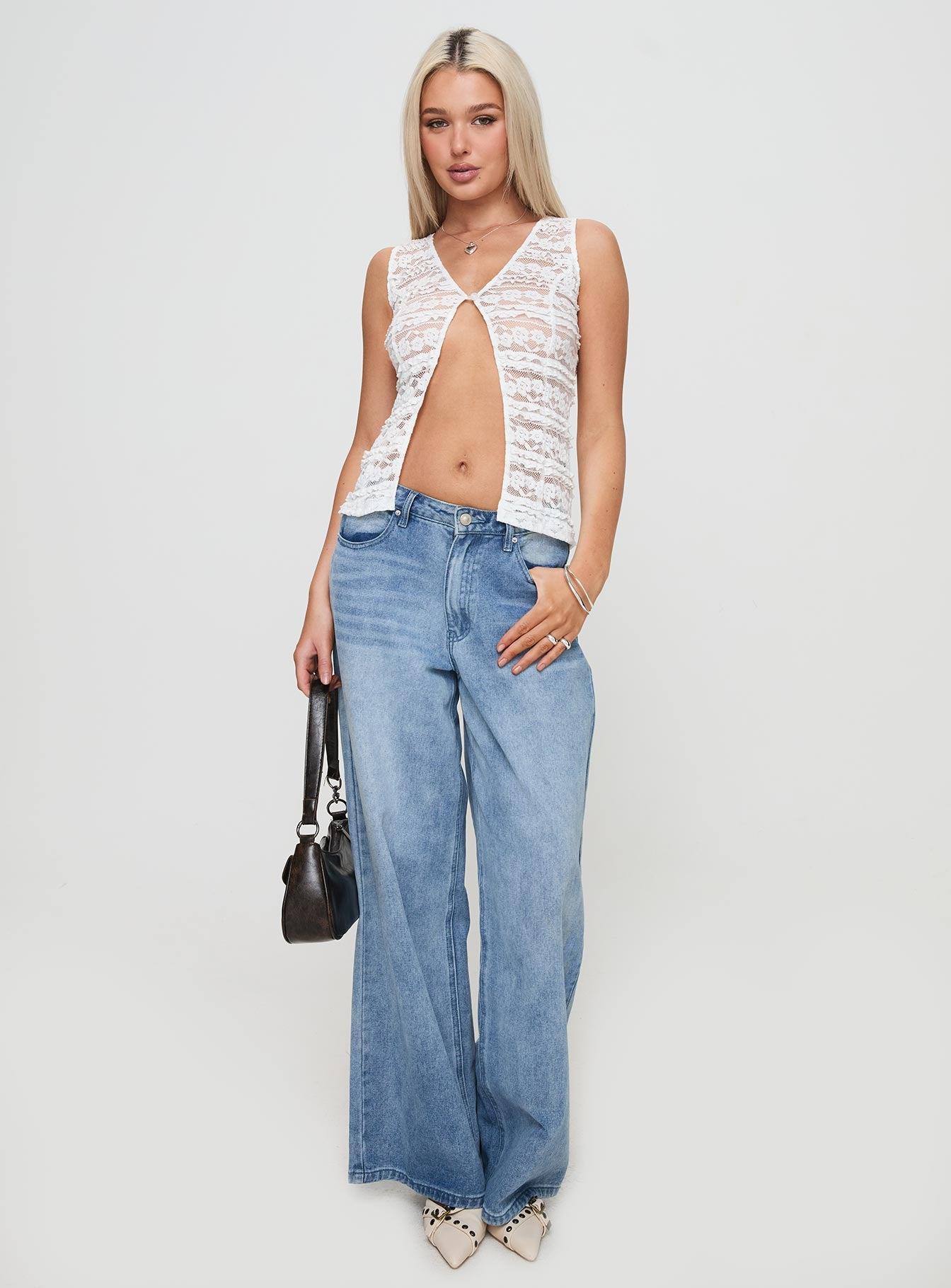 Quillan Top White Product Image