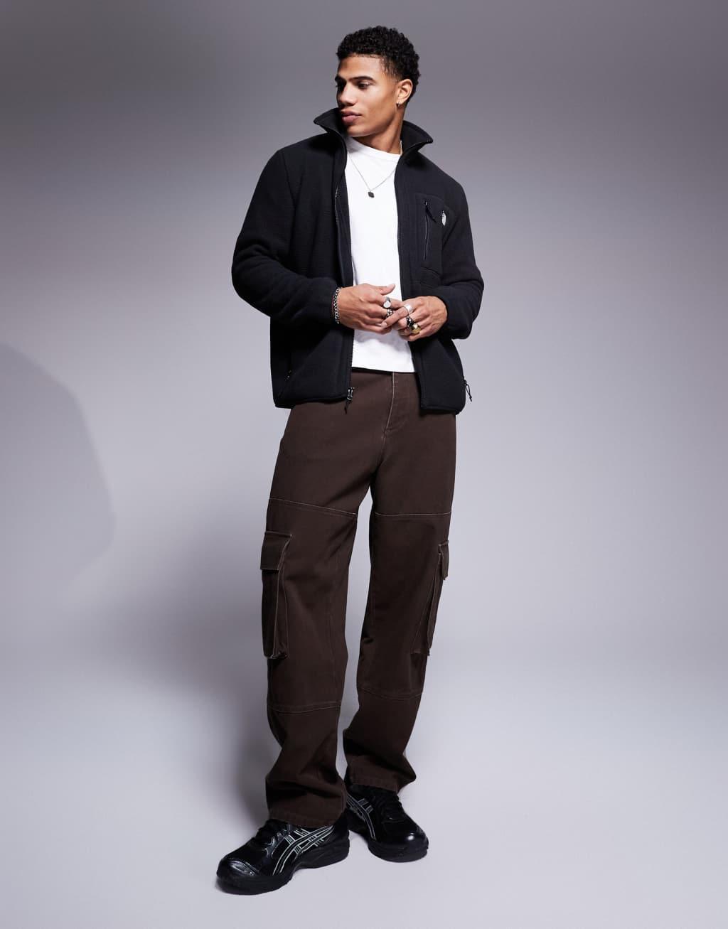 The North Face Yumiori Full Zip in black Product Image