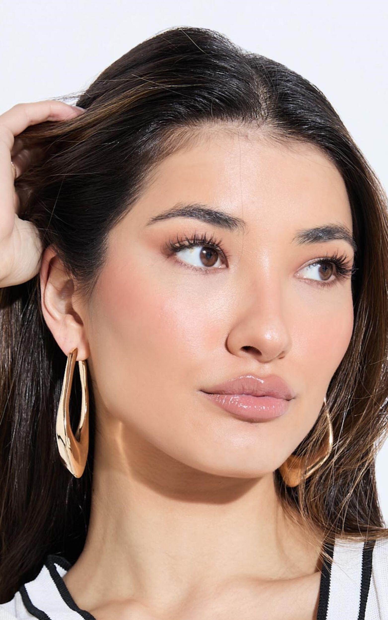 Diana Earrings in Gold Product Image