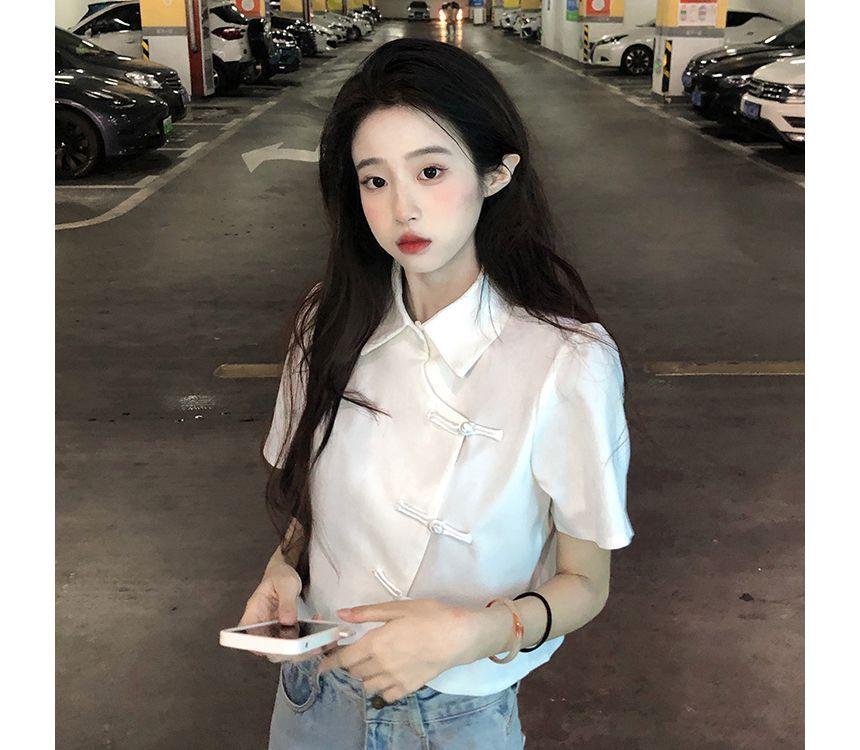 Short-Sleeve Collared Plain Blouse Product Image