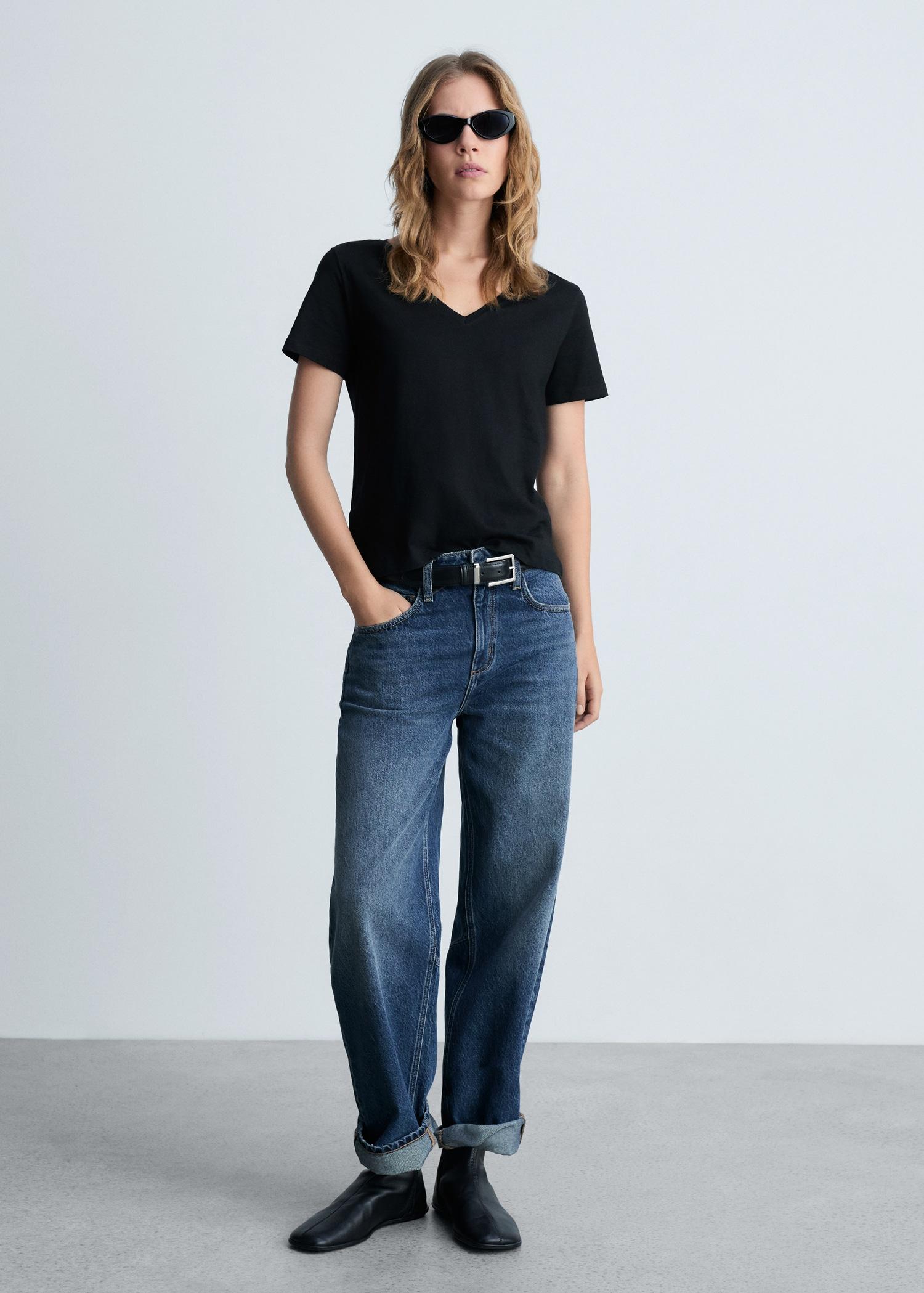 V-neck cotton T-shirt - Women | MANGO USA Product Image