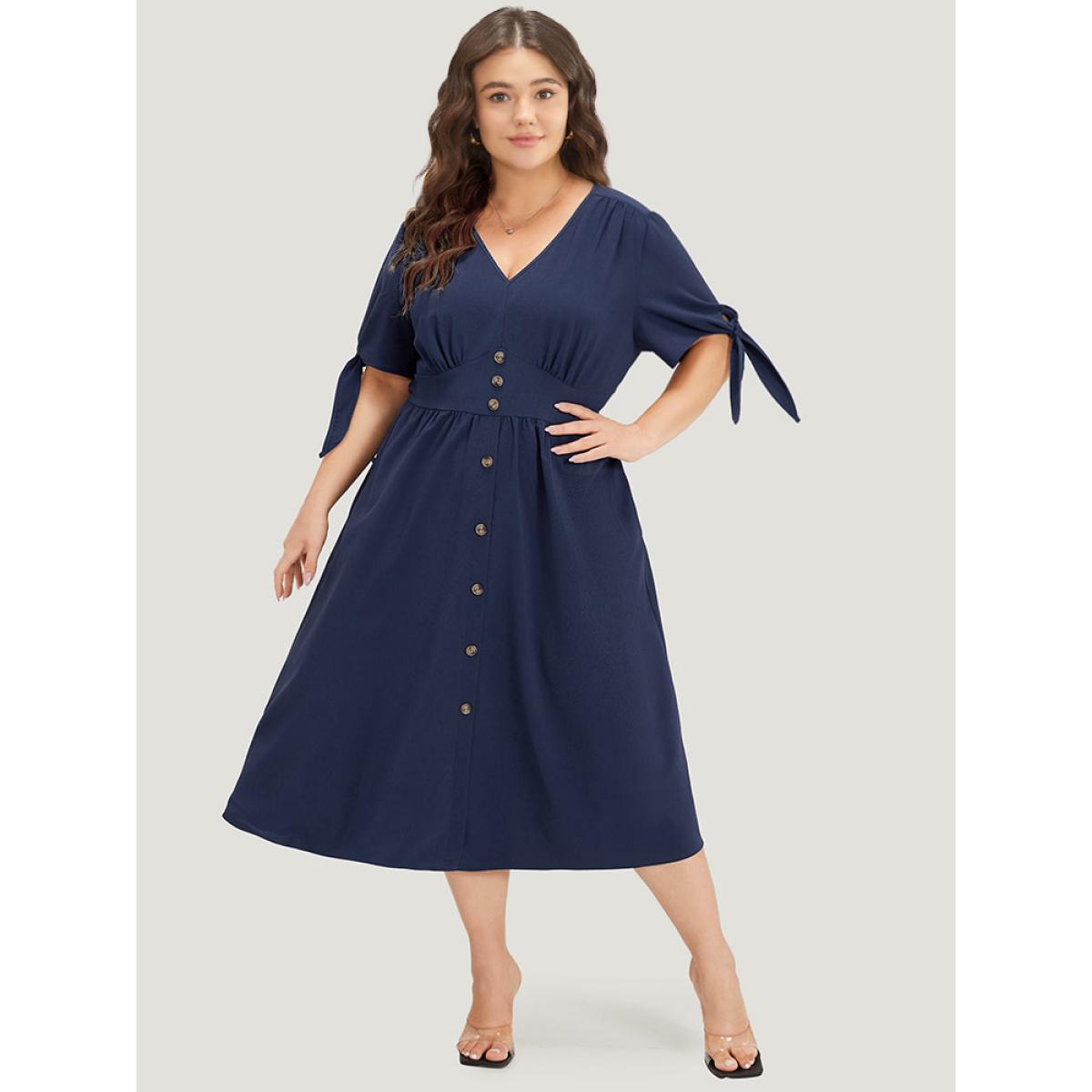 Plus Size Plain Pocket Button Detail V Neck Plicated Knot Dress Indigo Women Elegant Plain V-neck Short sleeve Curvy Midi Dress BloomChic 30/6X Product Image
