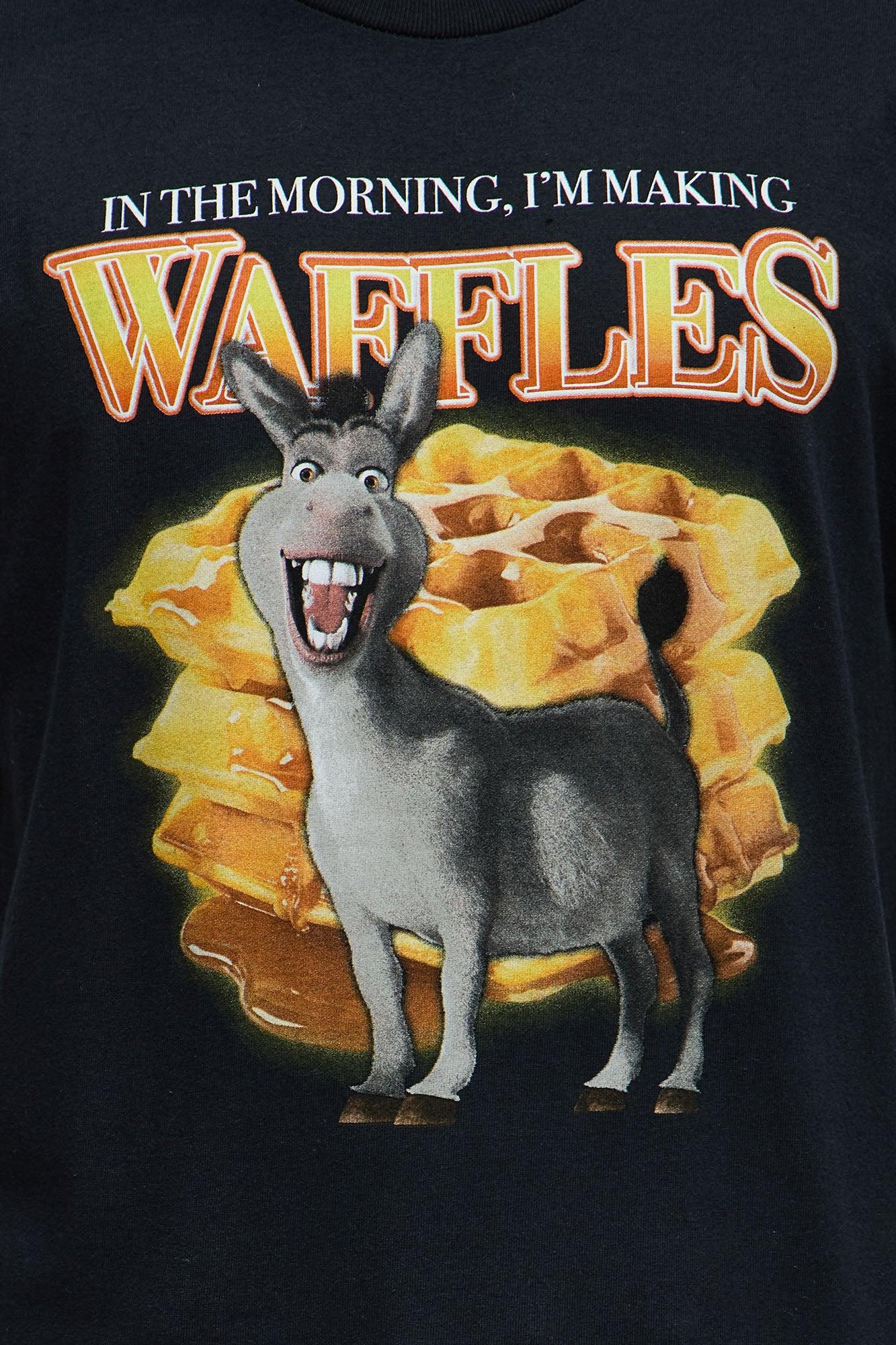 Shrek I'm Making Waffles Short Sleeve Tee - Black Male Product Image