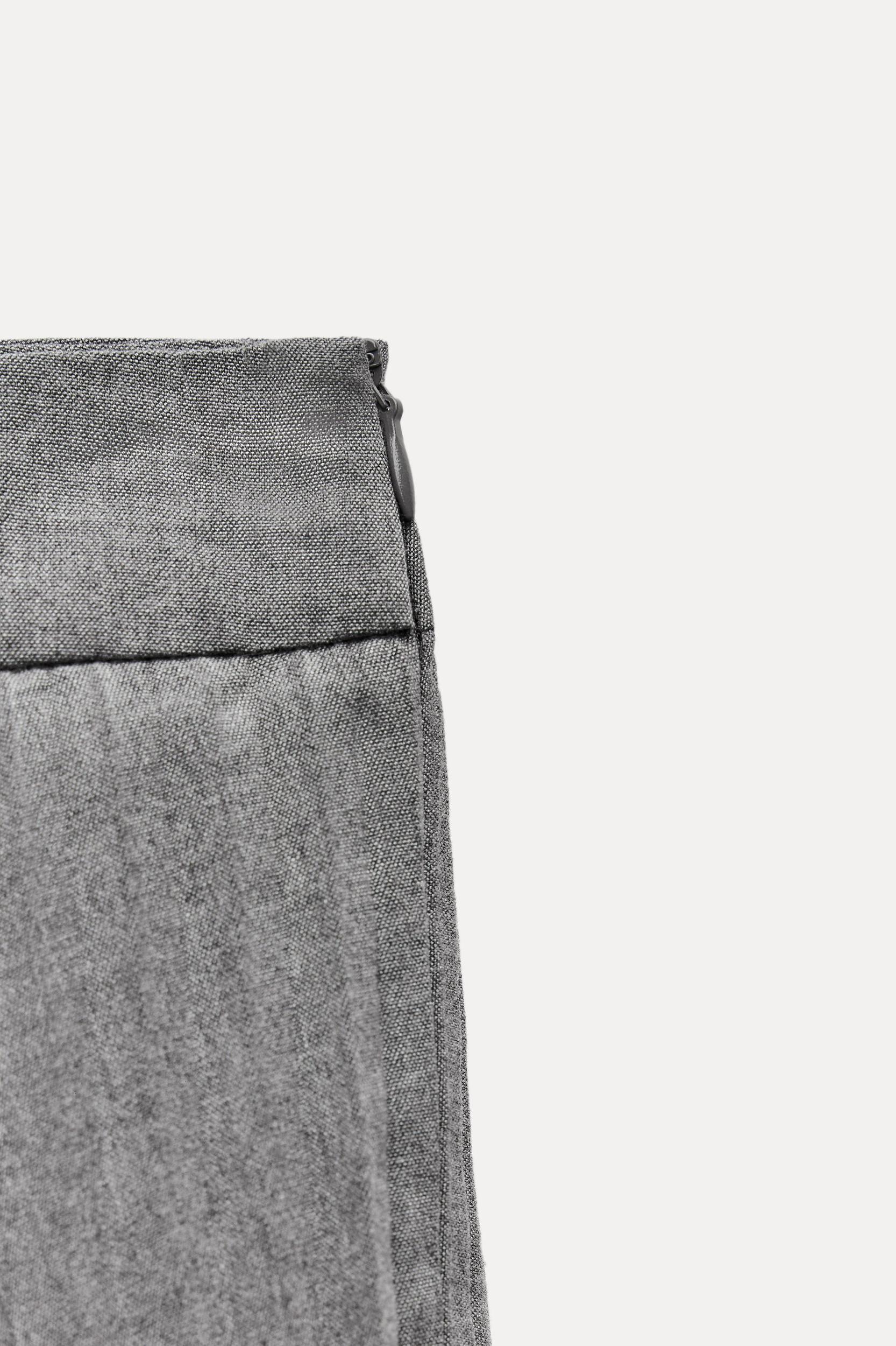 PLEATED SKORT Product Image