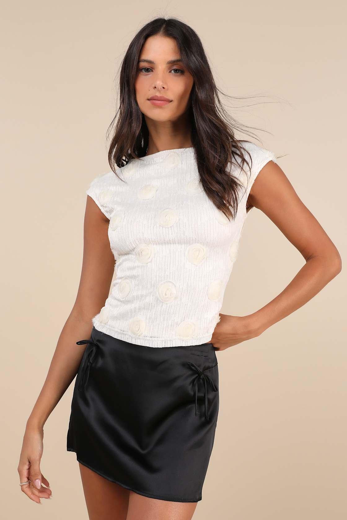 Nova Ivory Lace Textured Rosette Applique Cap Sleeve Top Product Image