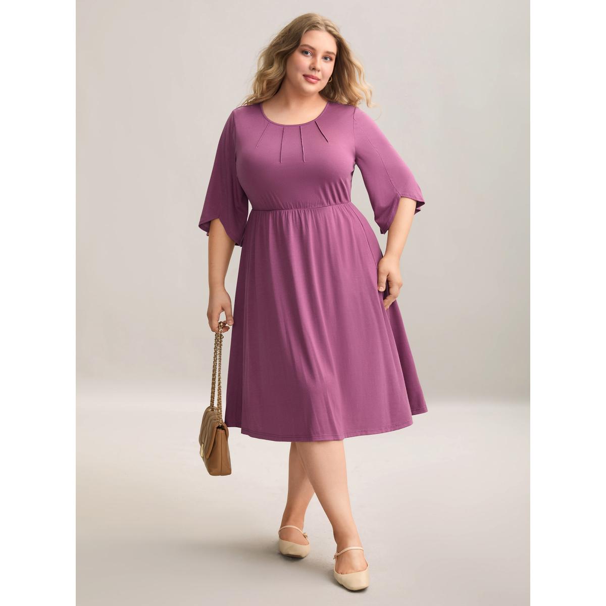 Plus Size Woven Plain Floral-Neckline Sleeveless Midi Dress Mauve Women At the Office Tucked seam Round Neck Elbow-length sleeve Curvy BloomChic 26/4X Product Image