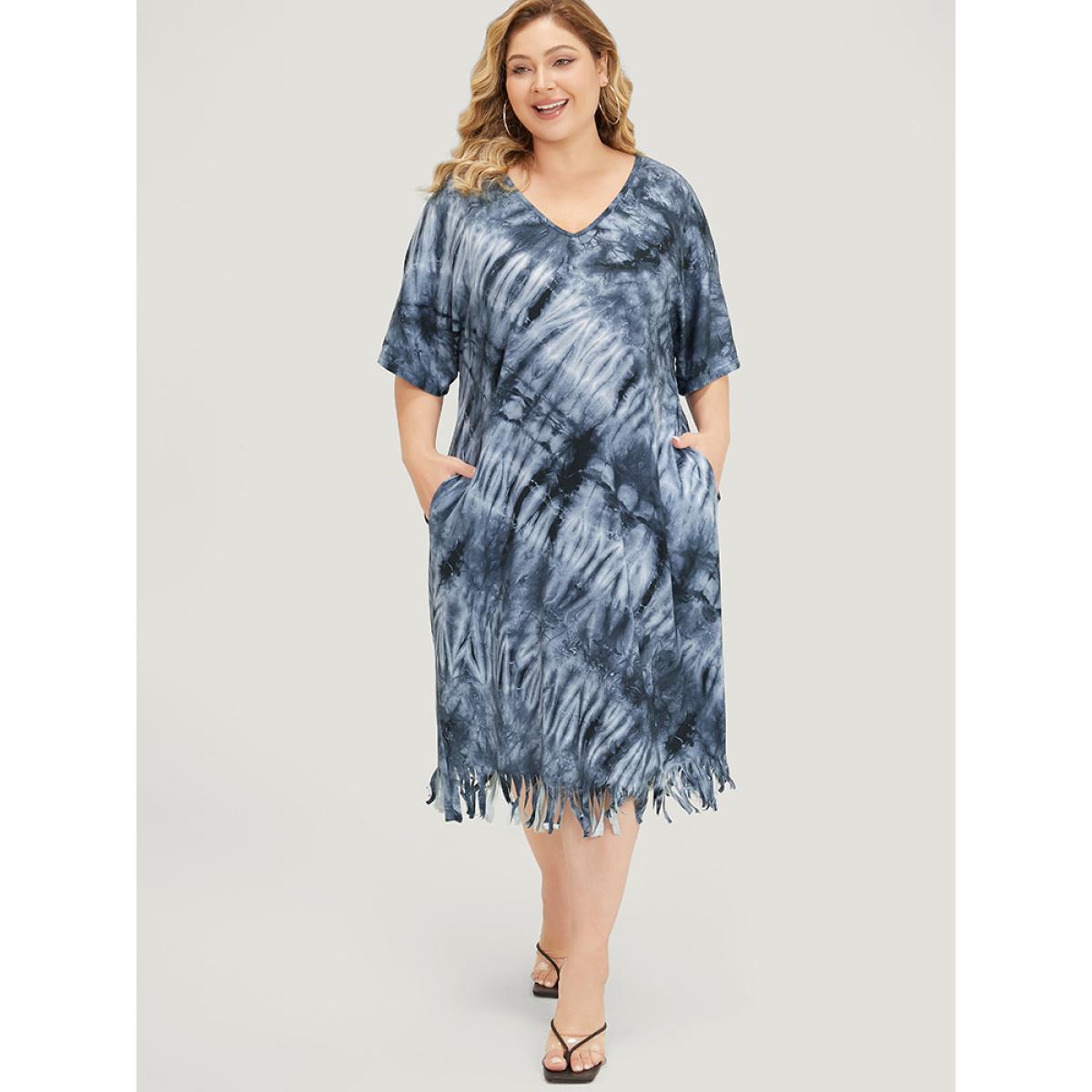 Plus Size Tie Dye V Neck Pocket Batwing Sleeve Fringe Hem Dress Indigo Women Vacation Tassels V-neck Half Sleeve Curvy Midi Dress BloomChic 12/L Product Image